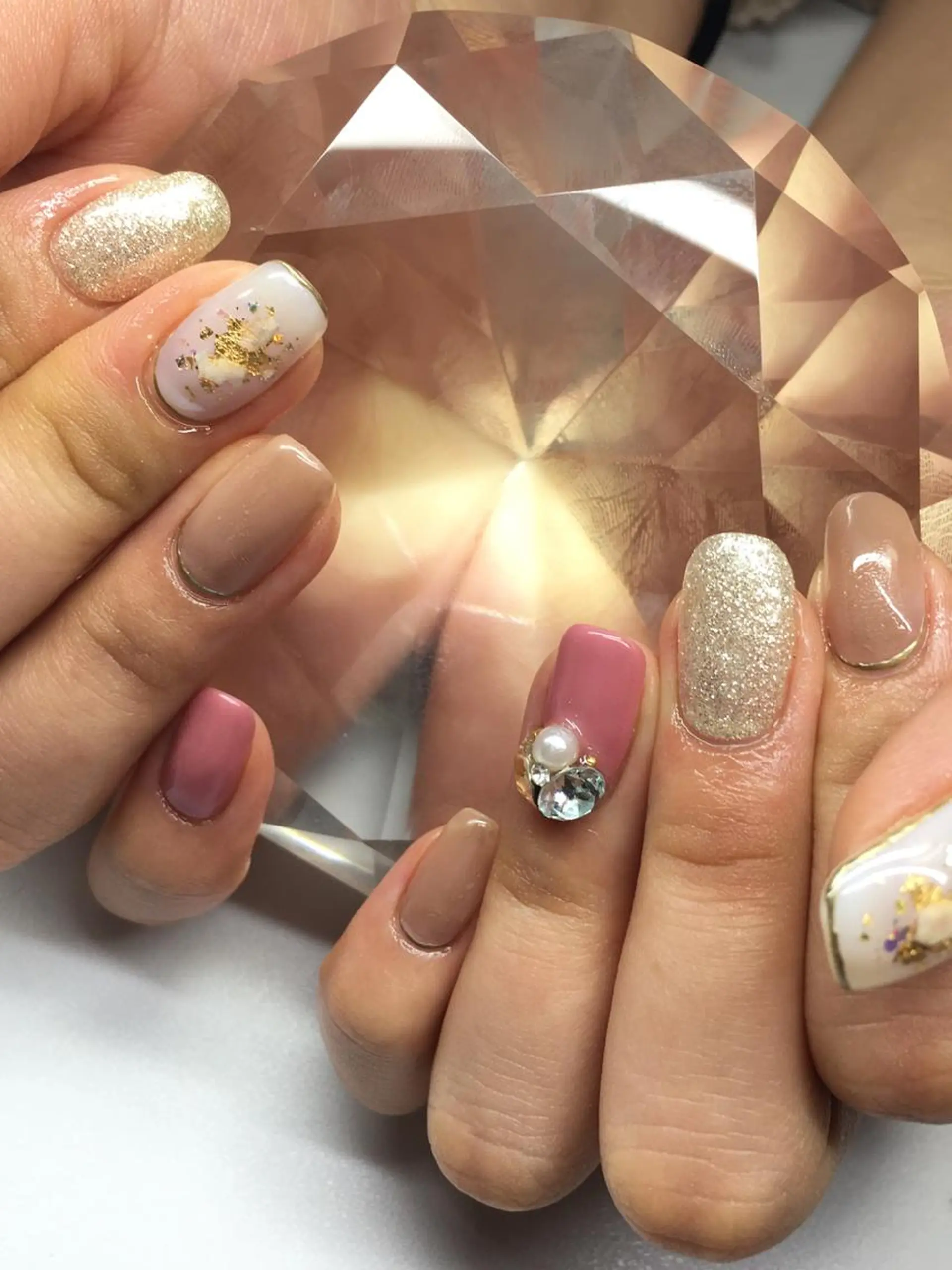 ネイル 持ち込み ストーンネイル ハンドネイル glow_ nailのネイルデザイン