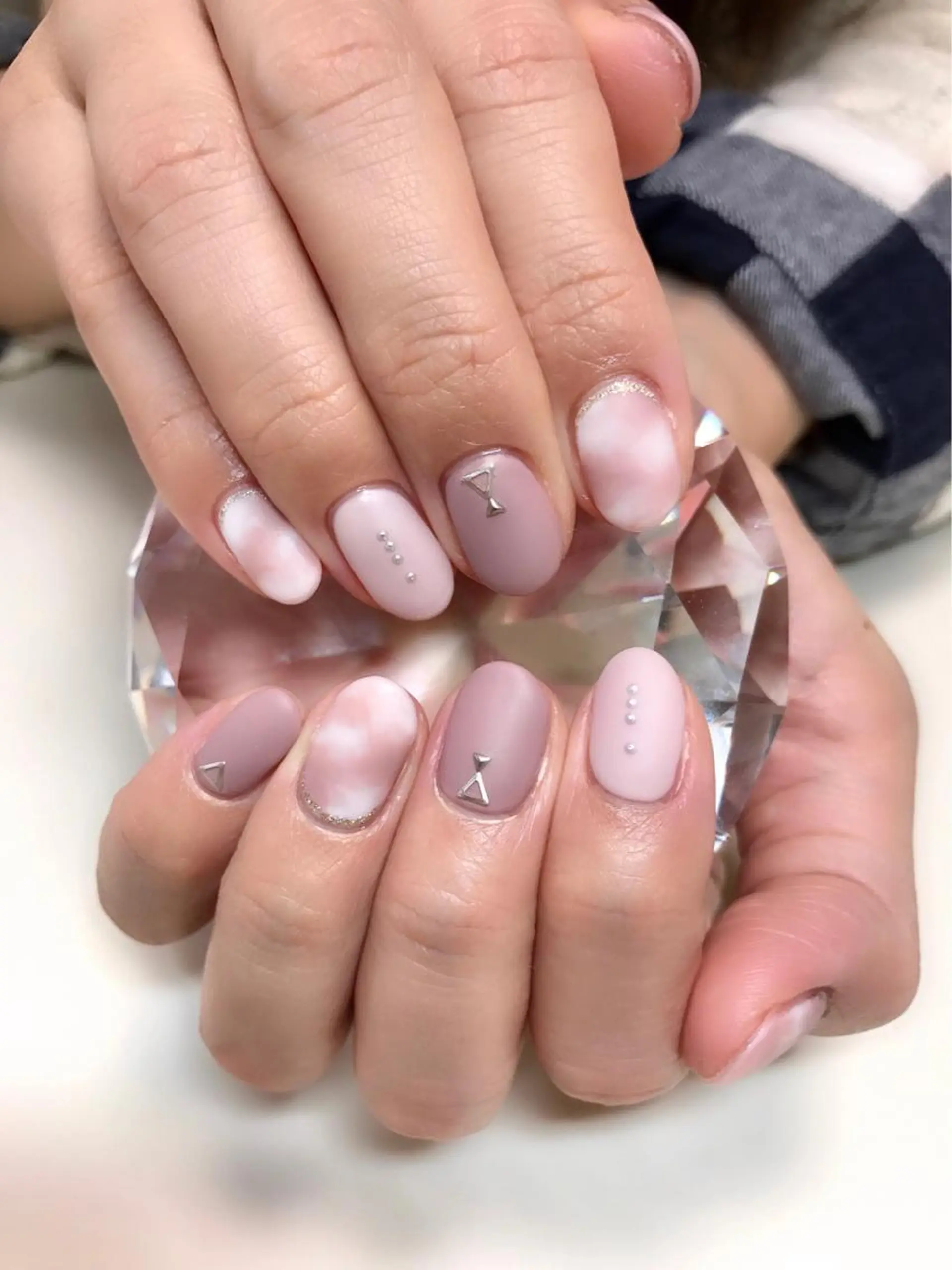 ネイル マットネイル 'mm  (ミリ) ＭＡＮＡＭＩのネイルデザイン