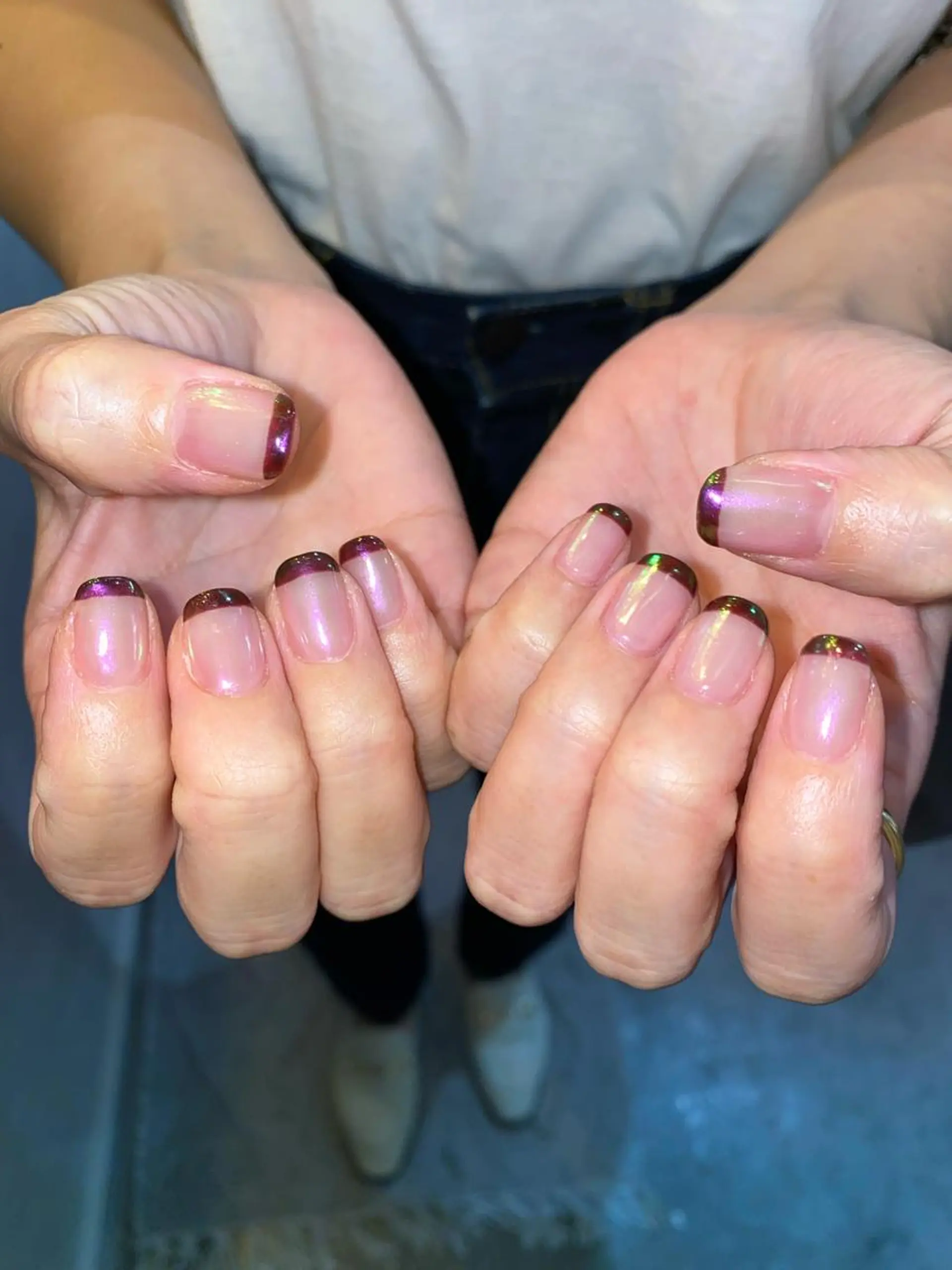 ネイル オーロラネイル フレンチネイル Yarm As Etel.のネイルデザイン