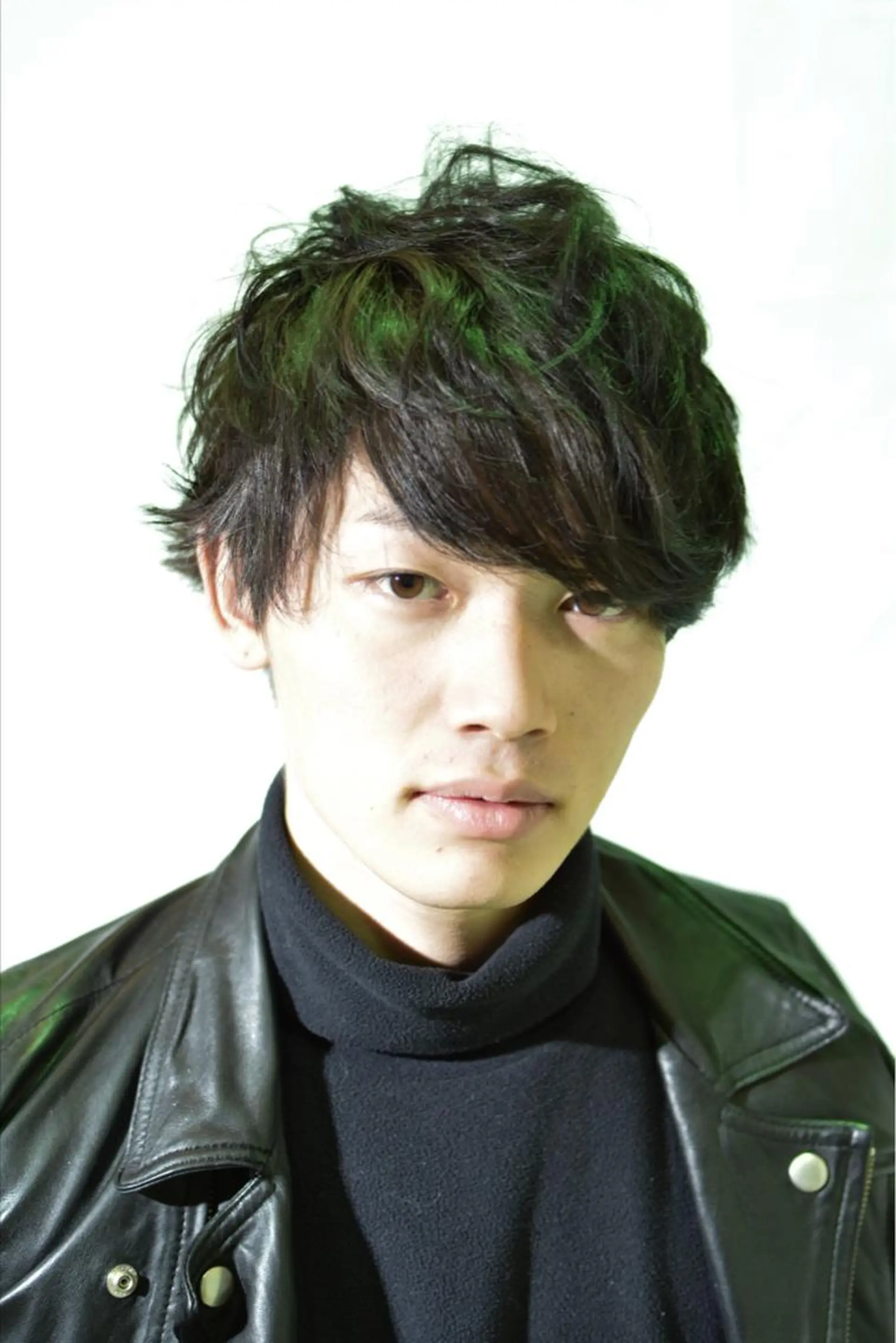 ショート カラー パーマ ヘアアレンジ メンズ メンズパーマ 河上 雅俊のヘアスタイル