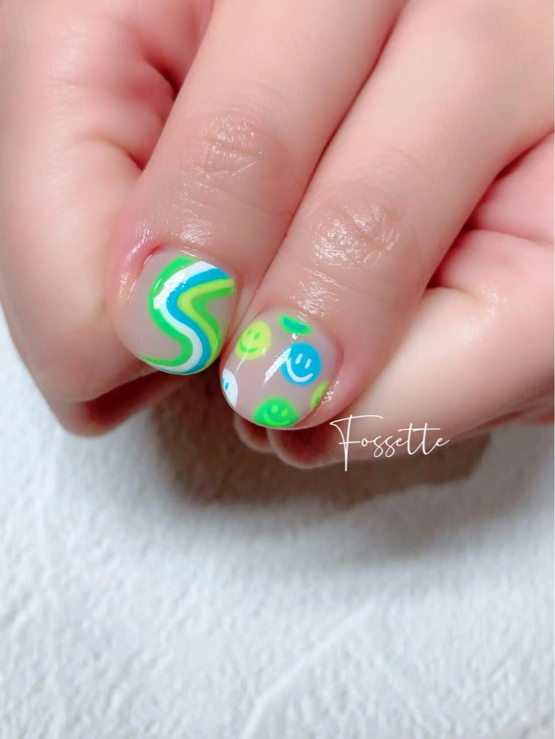 ネイル ドット フラワーネイル フレンチネイル ショートネイル nailsalon Fossetteのネイルデザイン