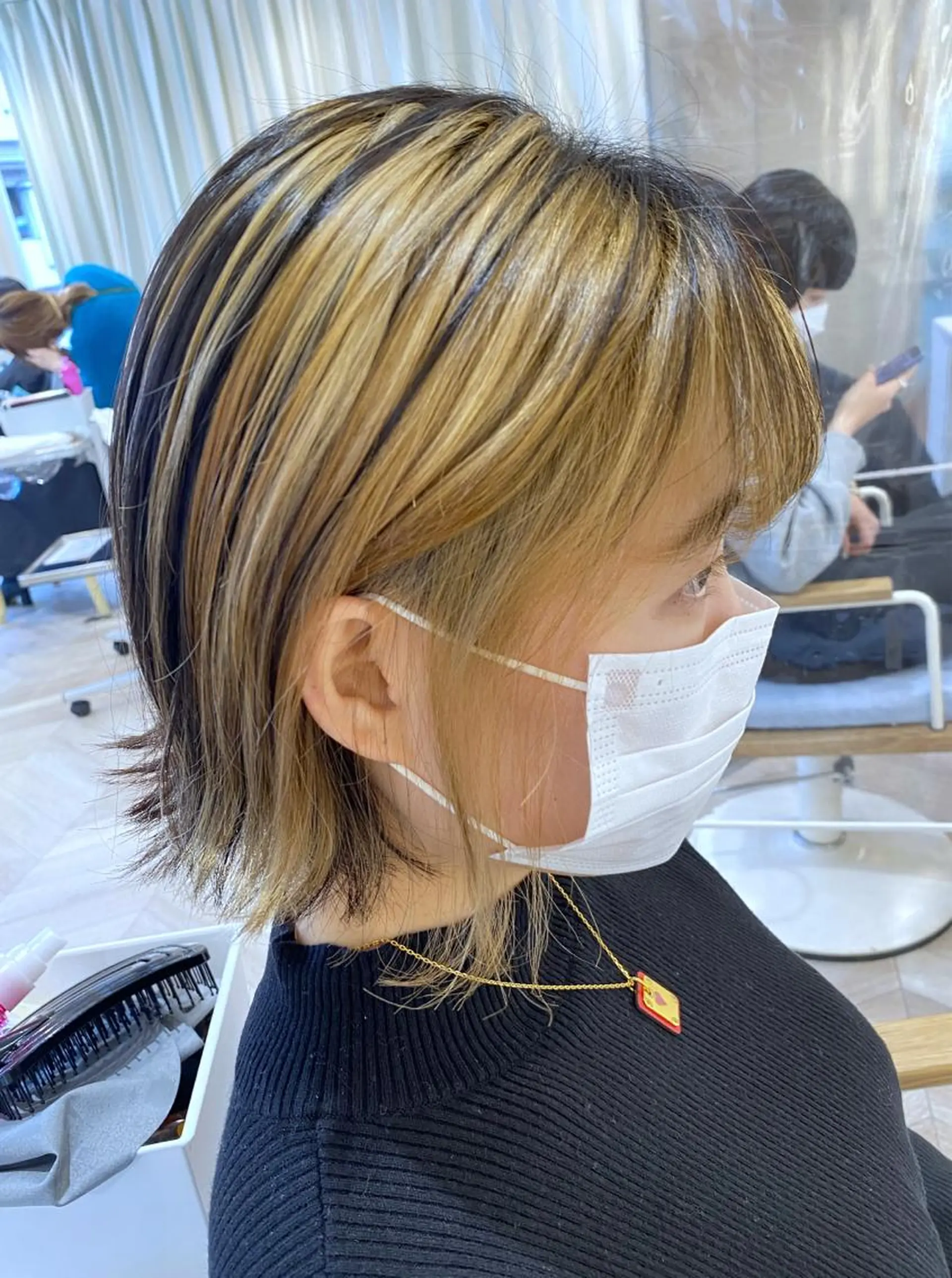 ショート ボブ 伸ばしかけ 小顔レイヤー/ ベージュ🤍Rieのヘアスタイル