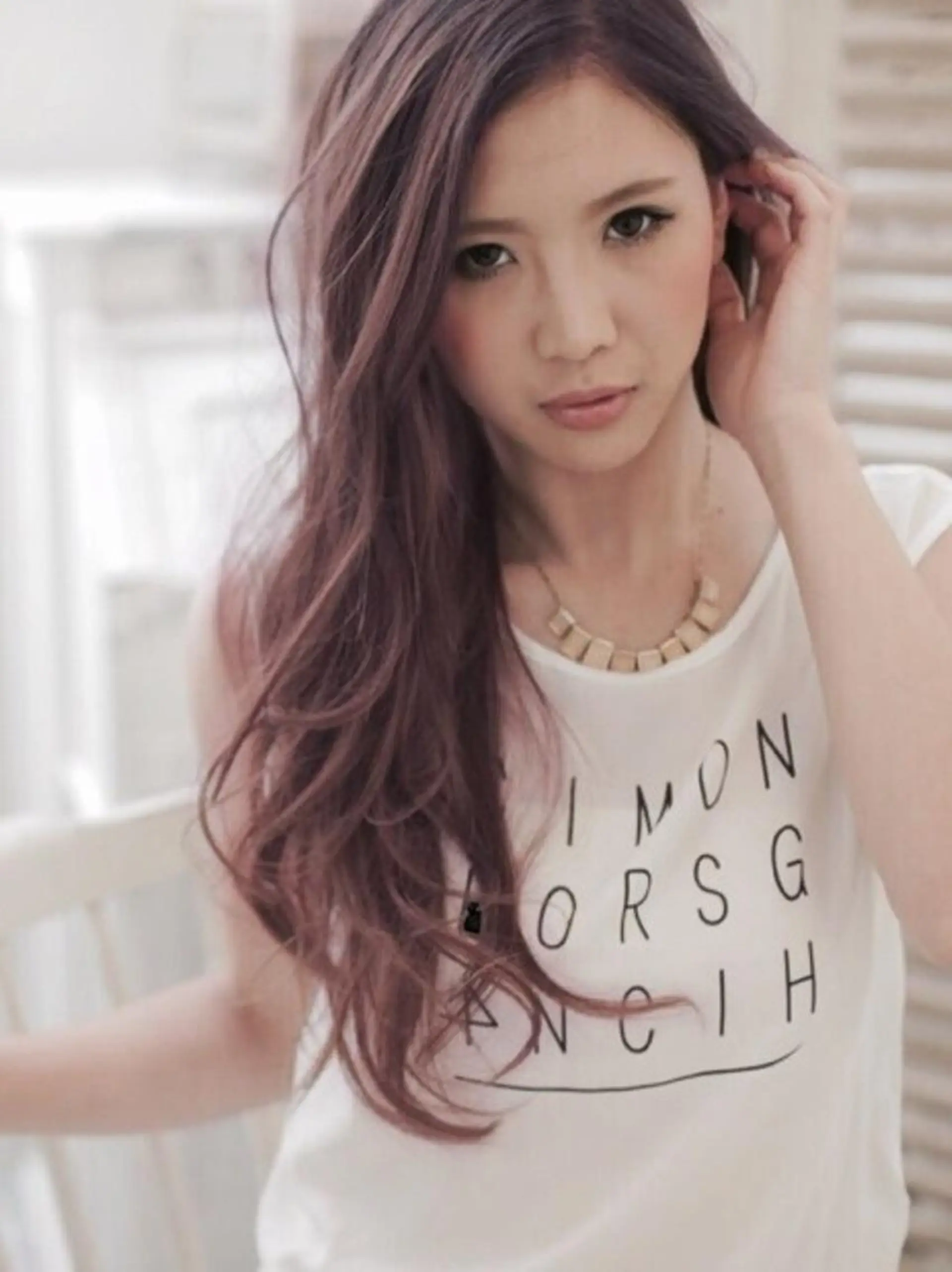 ロング Eliss 堀江のヘアスタイル