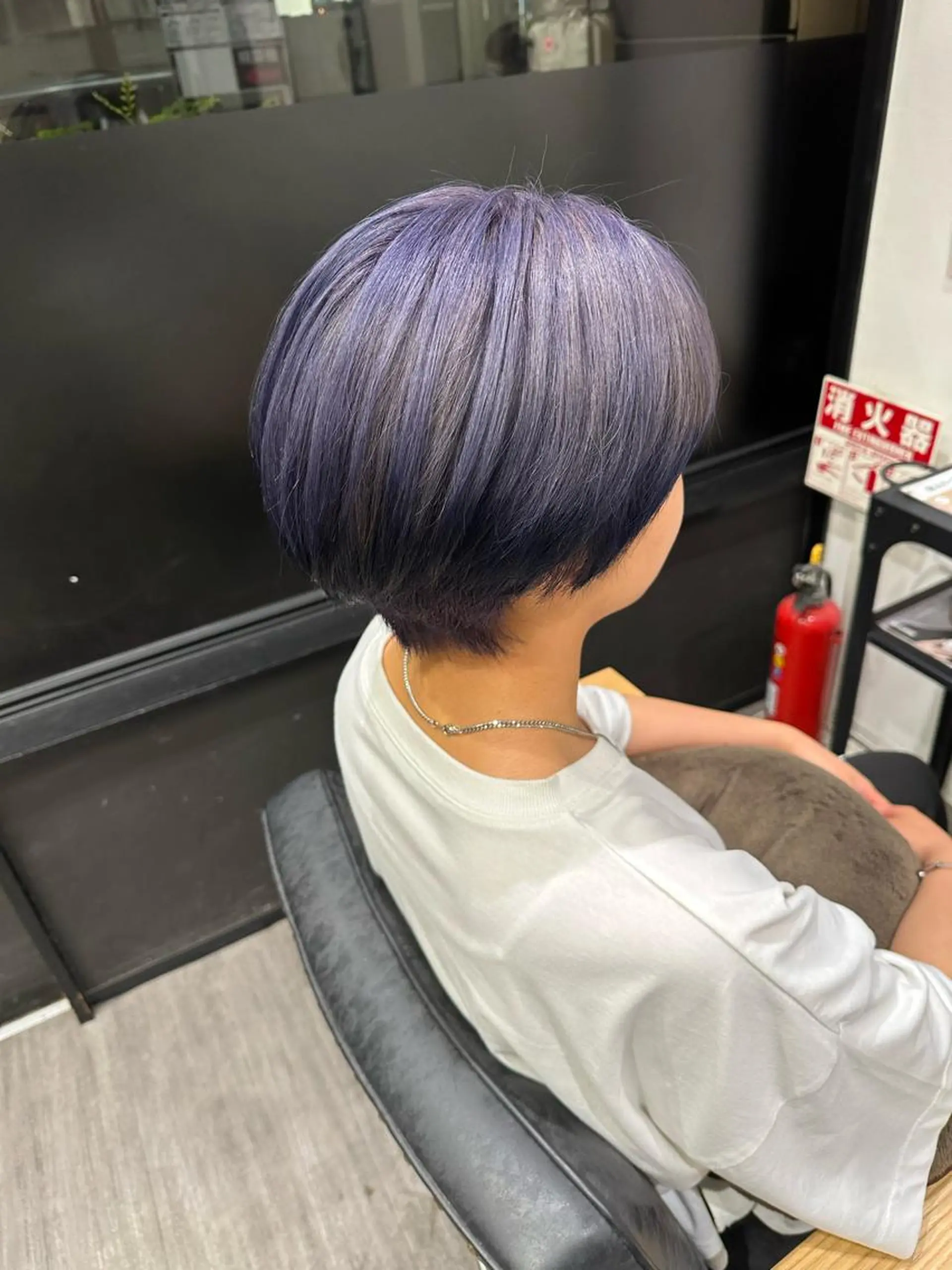 ショート カラー アッシュ ラベンダーカラー ラベンダーアッシュ ネイビーカラー 艶髪レイヤー上田 紗也🇰🇷💗のヘアスタイル