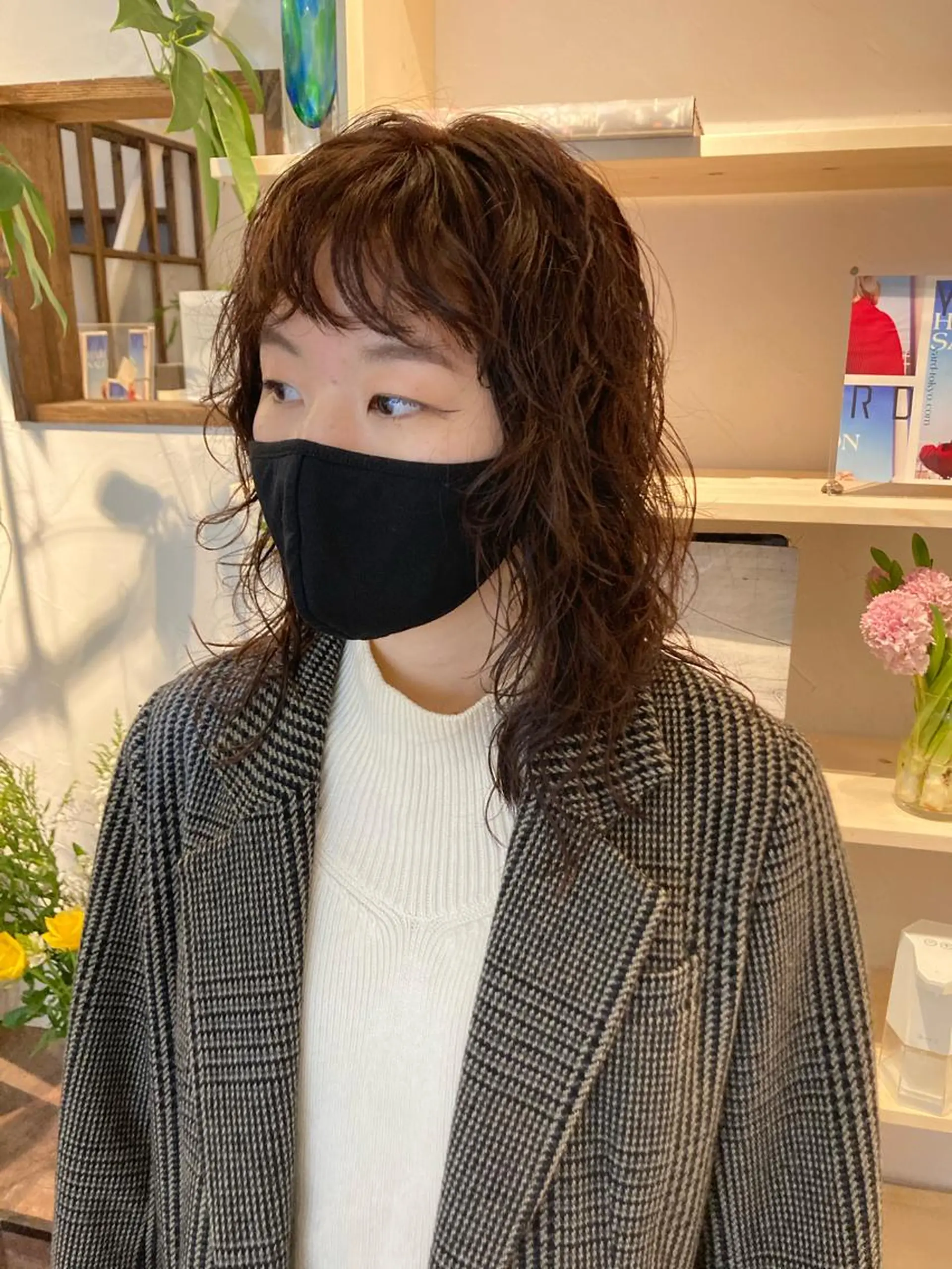 ミディアム 金田 夏野のヘアスタイル