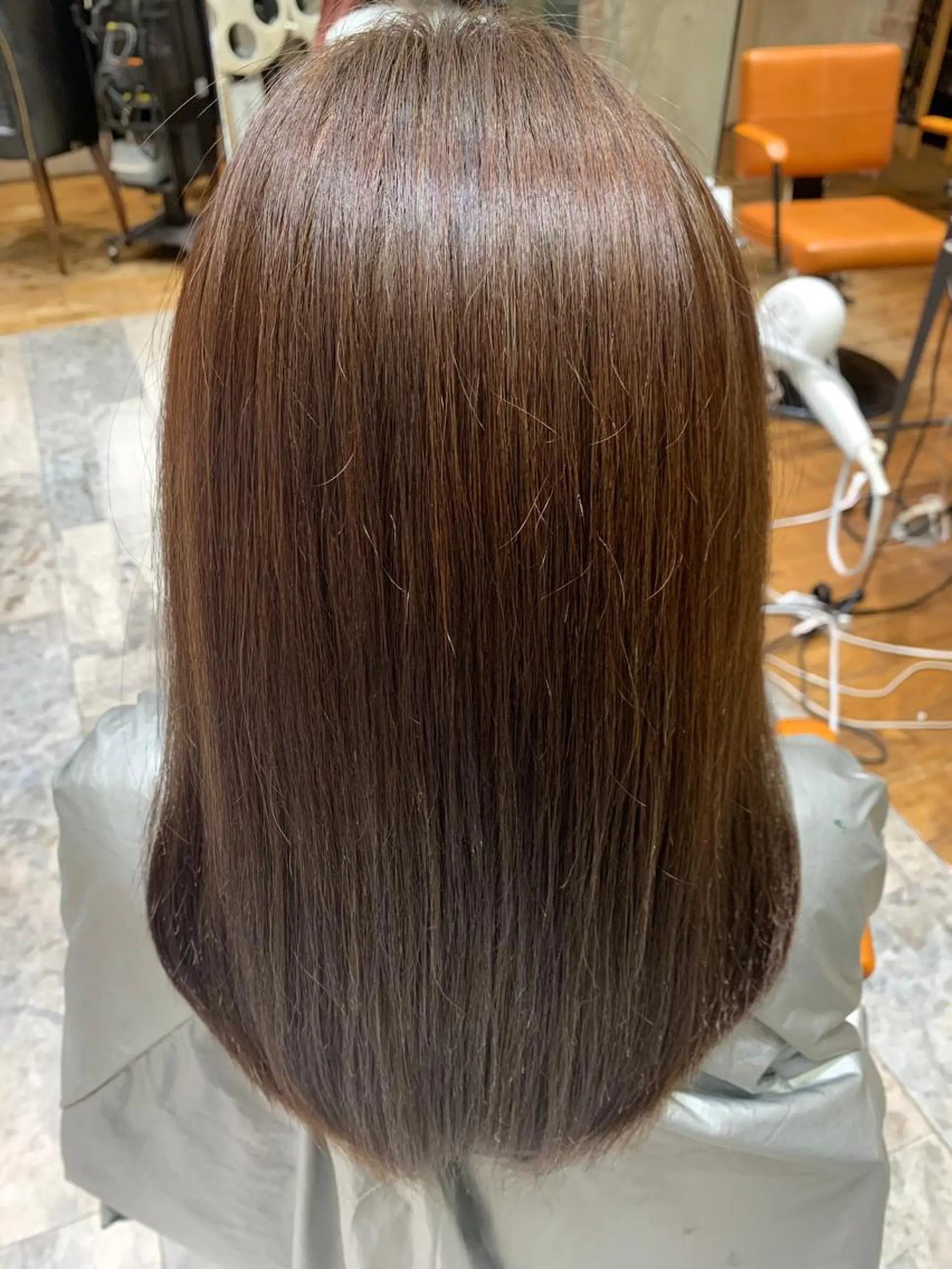 セミロング カラー ブリーチ ハイライトカラー ハイライト 美髪ヘッドスパ🫧 西山紗奈江💆‍♀️のヘアスタイル