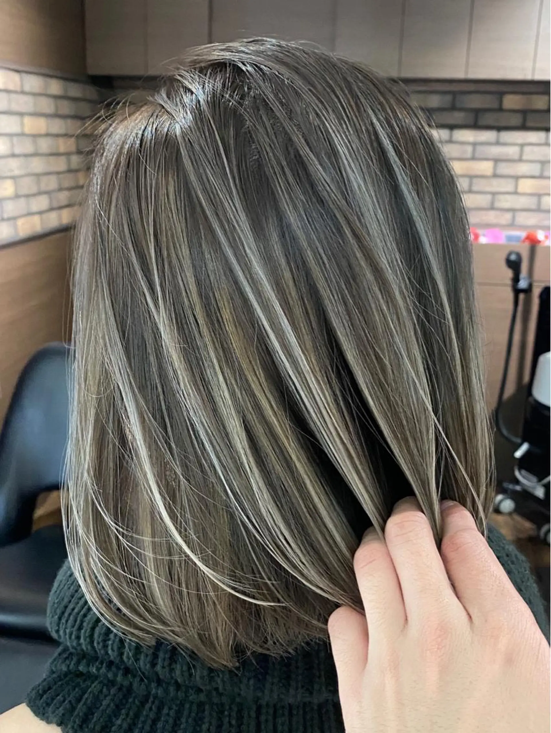 ミディアム 白井 秀太郎のヘアスタイル