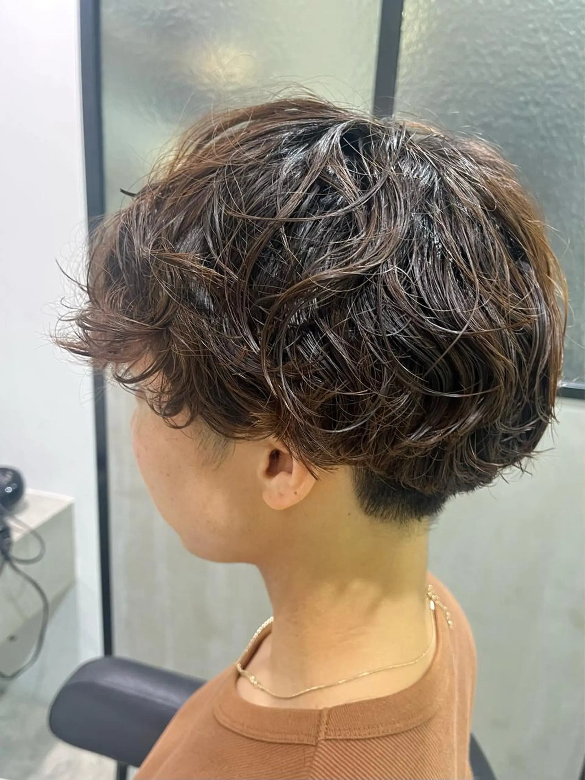 ショート パーマ 赤み消しカラー/ レイヤー/柳澤優名のヘアスタイル