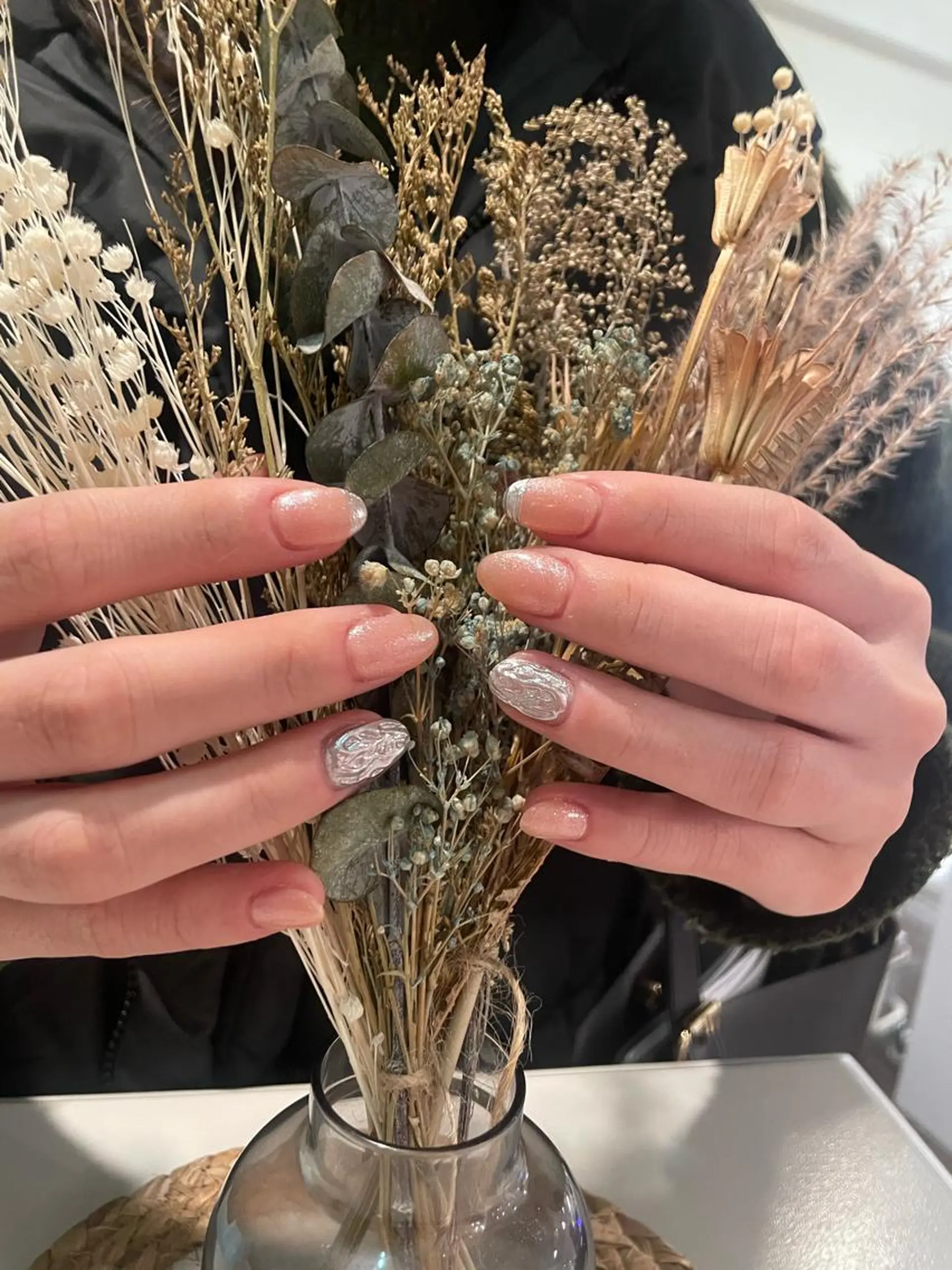 ネイル ピンク シルバー ハンドネイル D.d Nail Moeのネイルデザイン