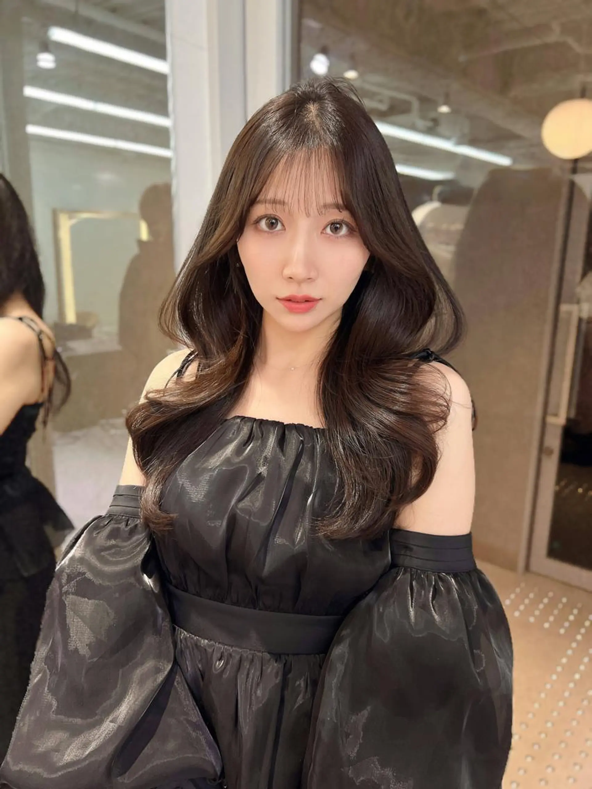 ロング カラー 顔周り似合わせ・巻け るレイヤー水谷航大のヘアスタイル