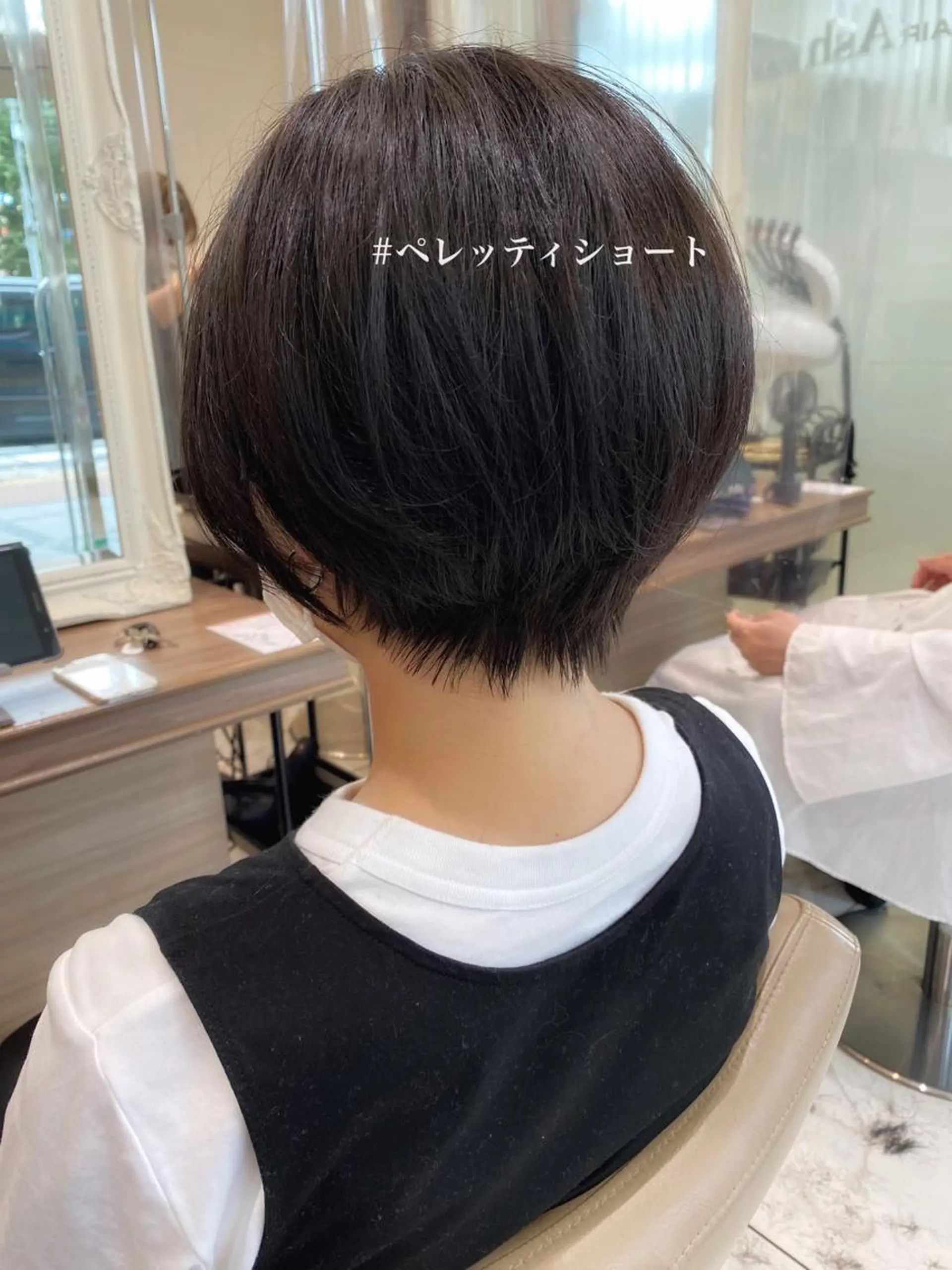 ショート 三鷹で1番ショート ボブをカットする新谷のヘアスタイル