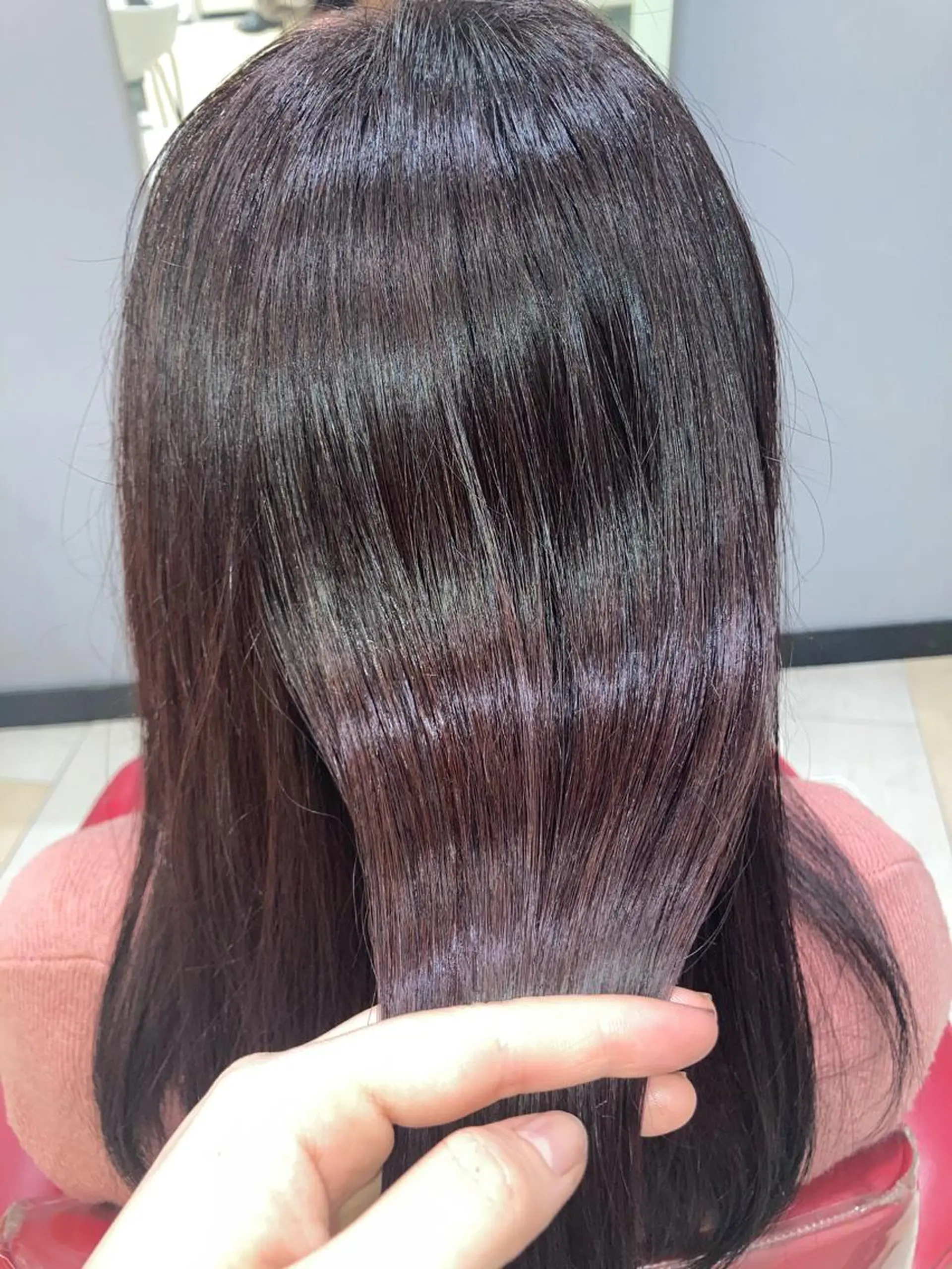 セミロング 髪質改善 トリートメント カット 縮毛矯正 トリートメント しんた ようのヘアスタイル