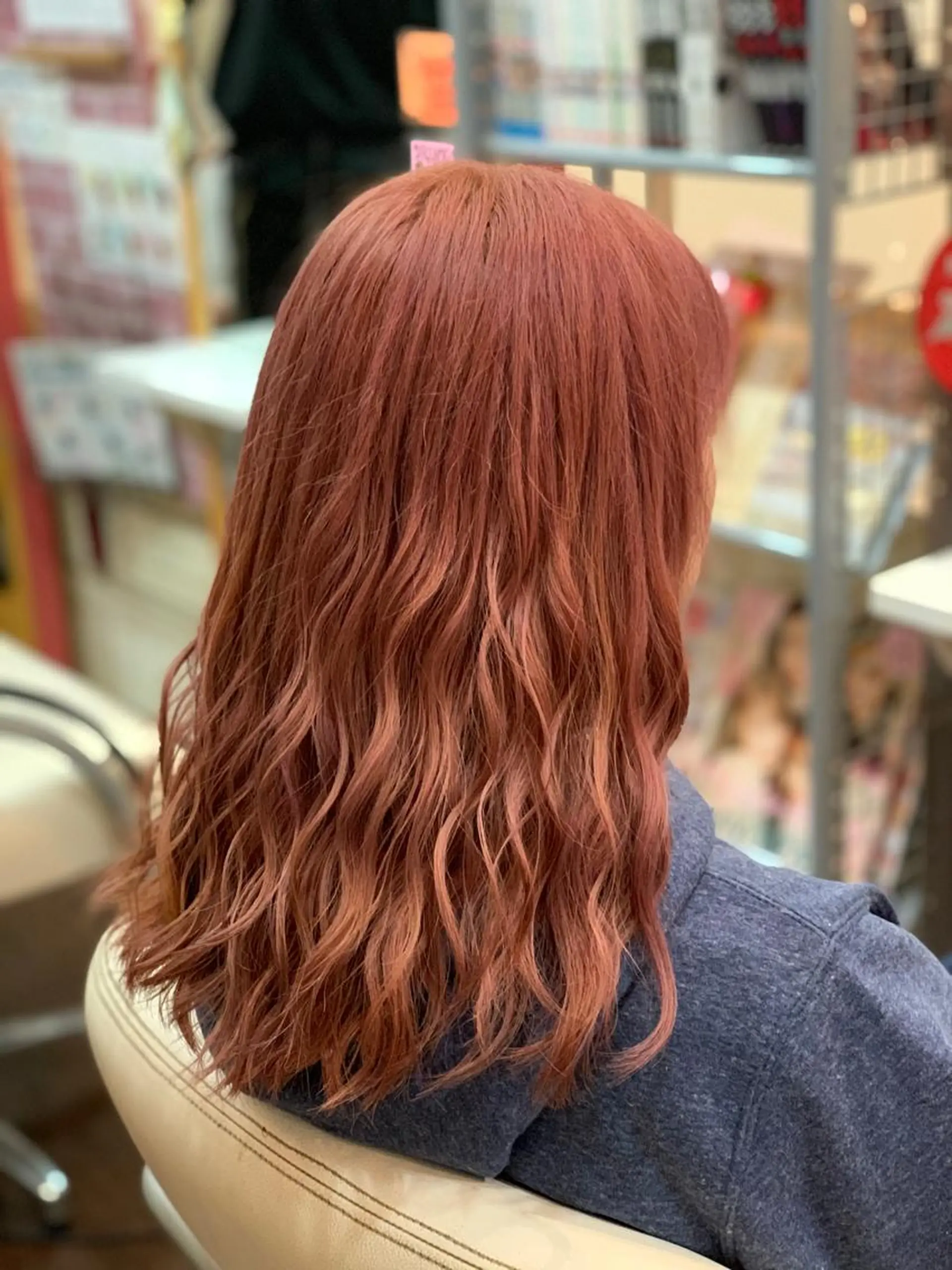 セミロング ヘアカラー たけい ゆうきのヘアスタイル