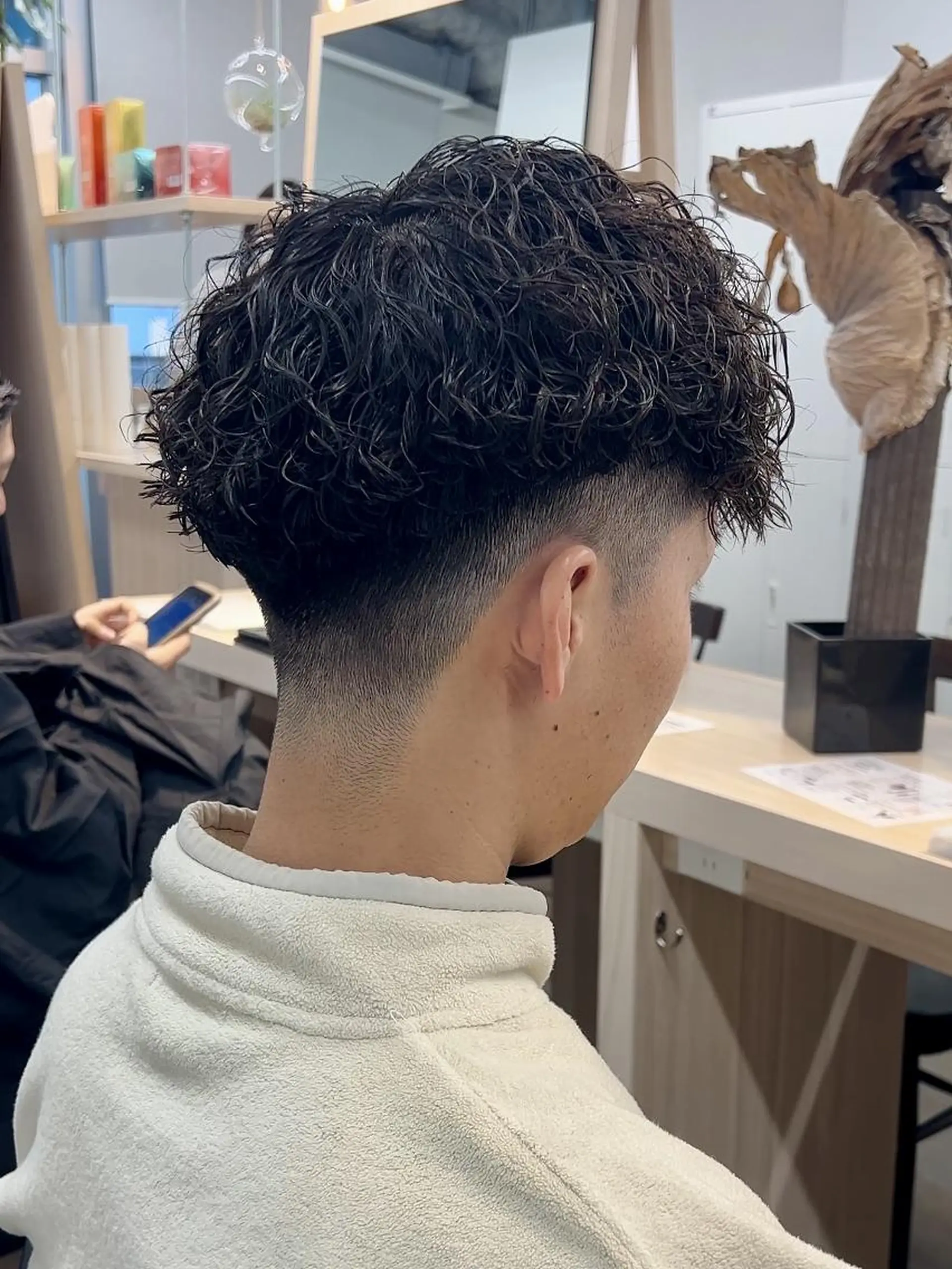 ショート メンズ パーマ メンズハイトーン メンズパーマ スペインカール スパイキーショート ツイストスパイラルパーマ メンズパーマ/ メンズカット/タクヤのヘアスタイル