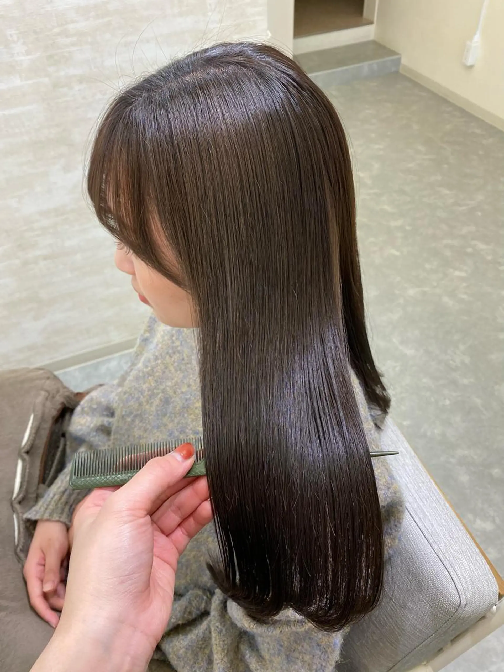 セミロング カット 縮毛矯正 トリートメント 髪質改善&ヘアケア 永山若奈のヘアスタイル