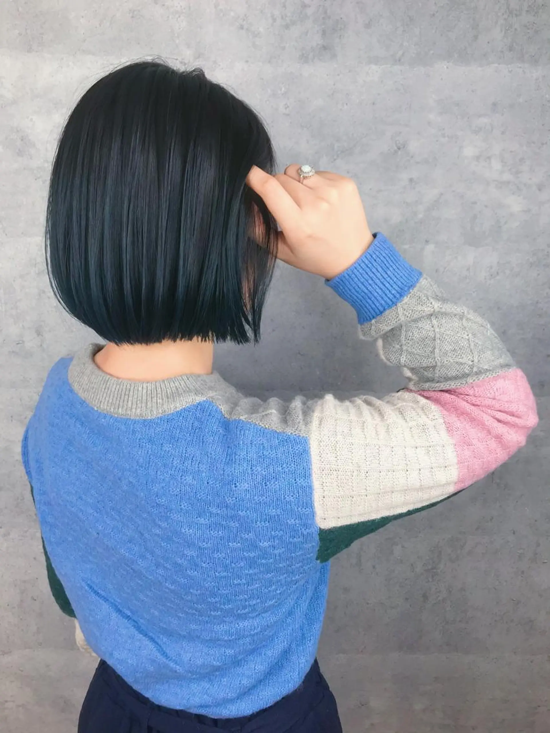 ショート カラー _WHITE 天王寺のヘアスタイル