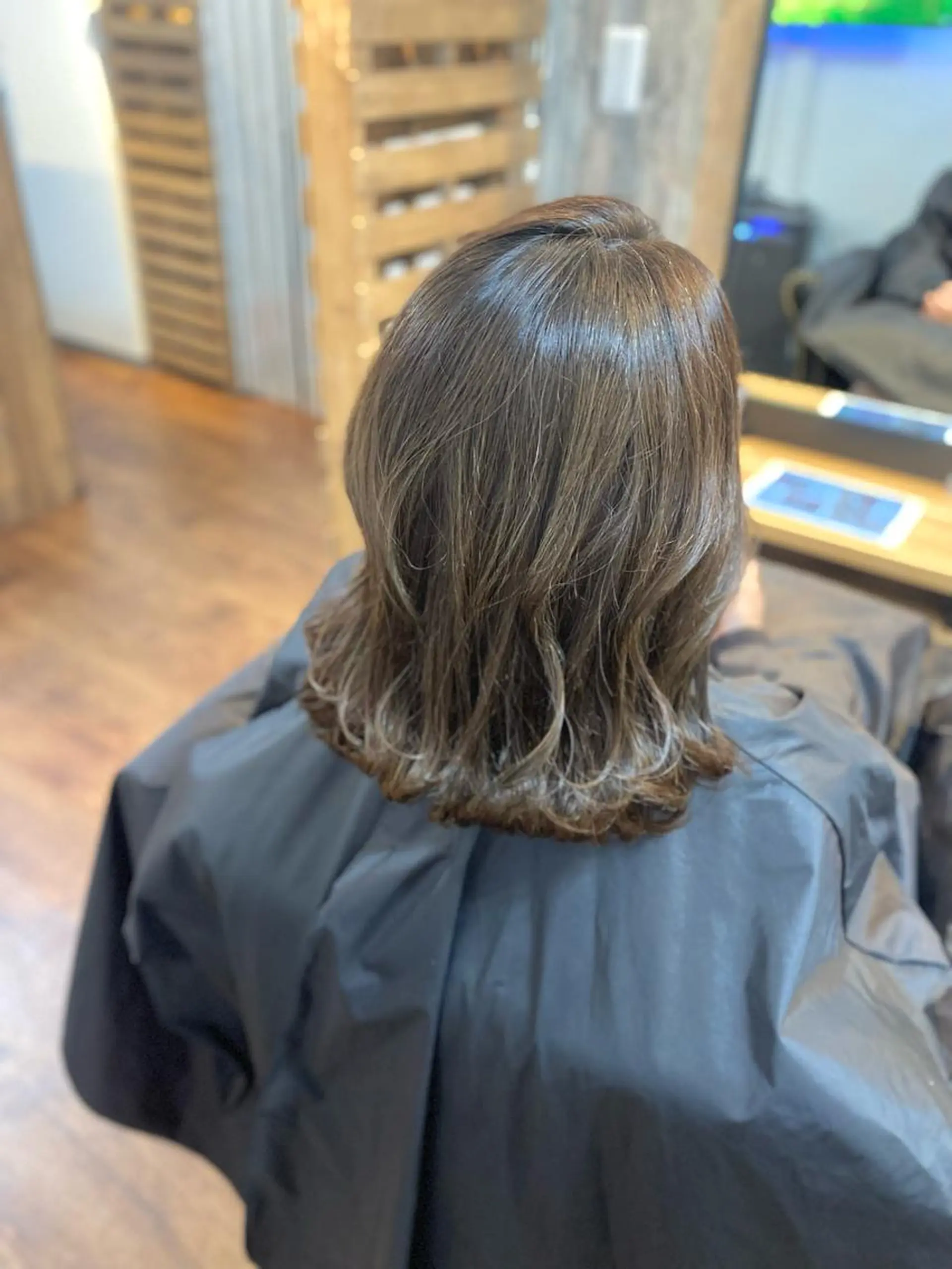 ミディアム カラー カット ヘアカラー Luzir⭐︎ GEN⭐︎のヘアスタイル