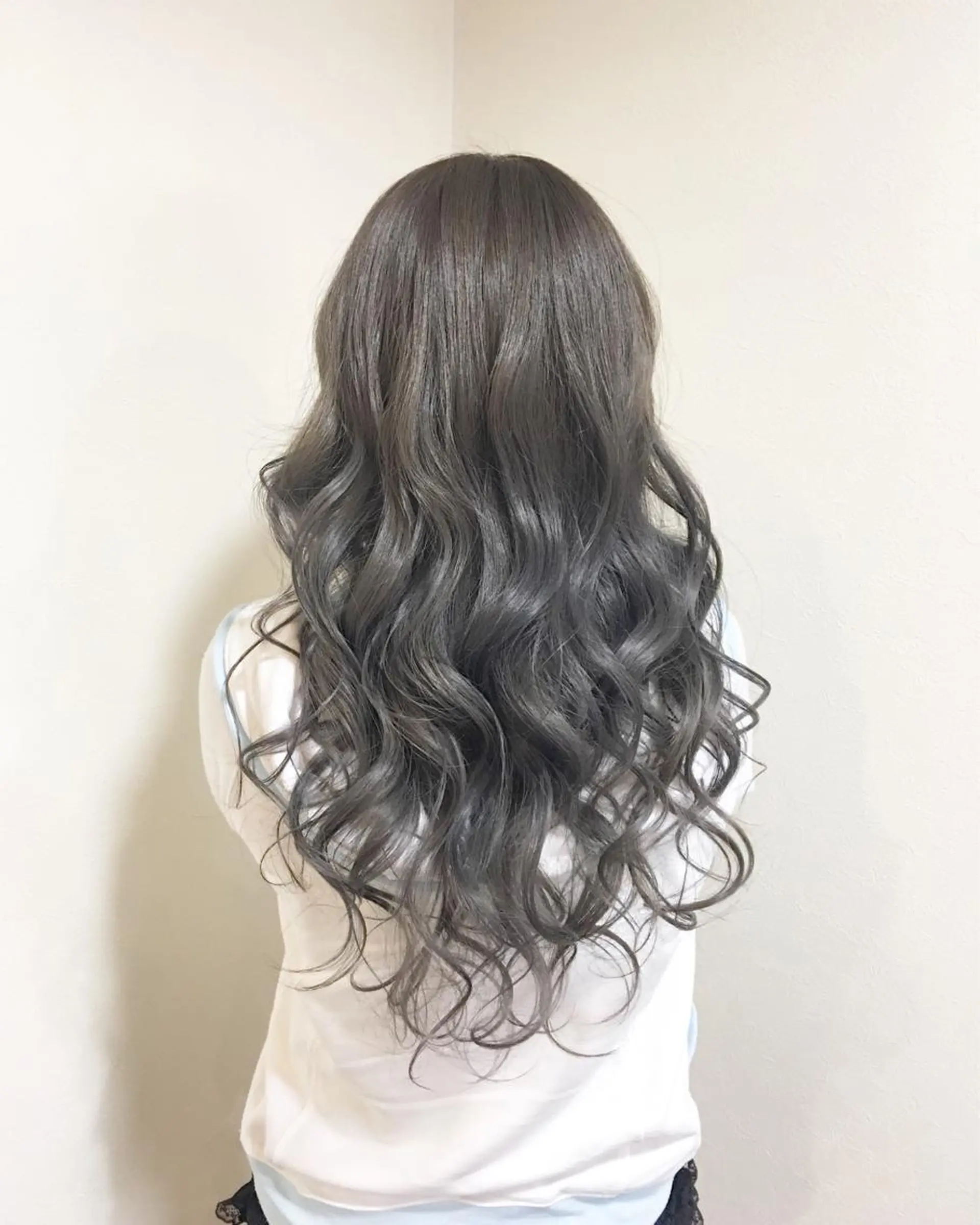 ロング ヤマグチ ヒカルのヘアスタイル
