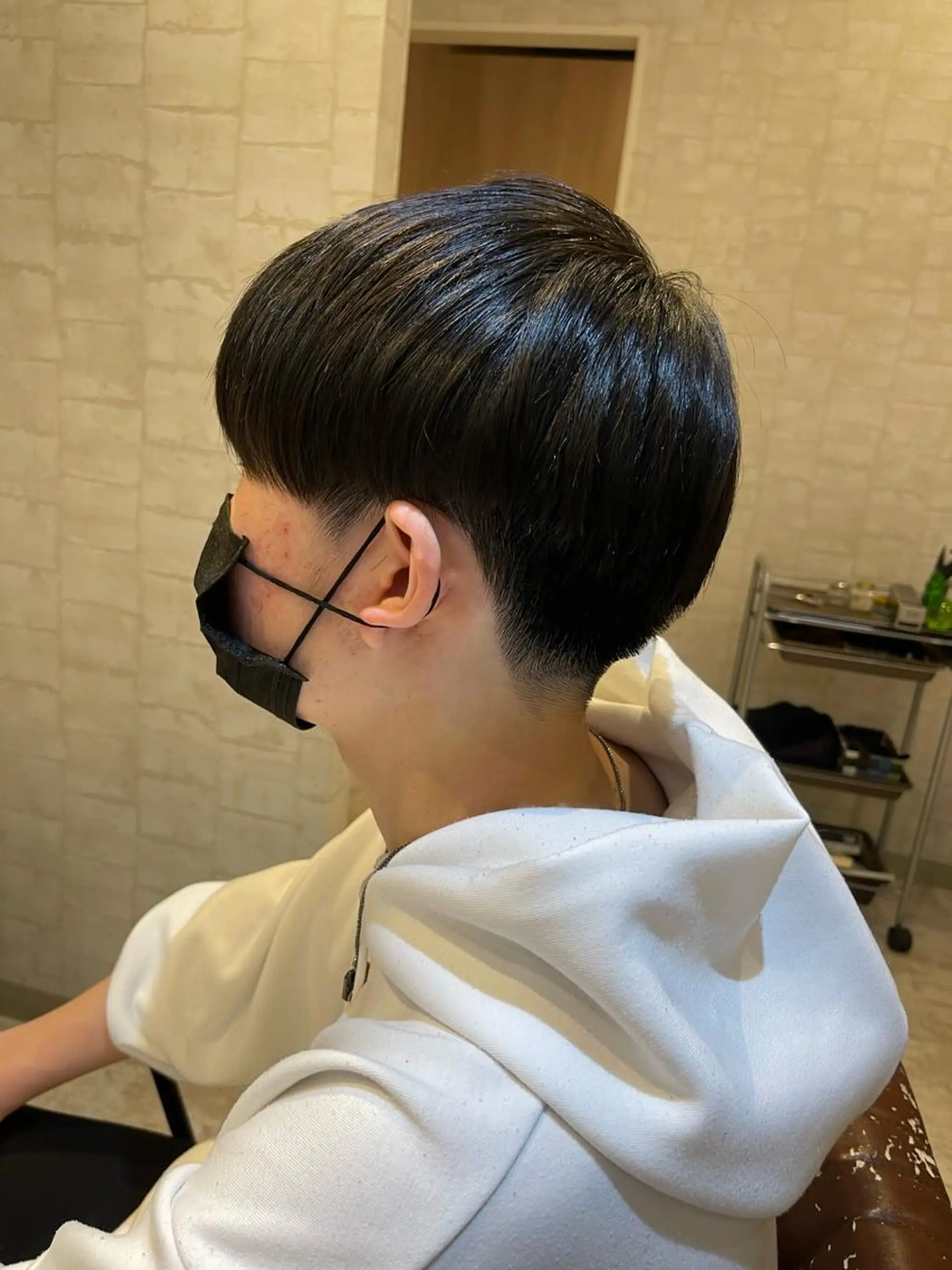 ショート マッシュヘア カット 縮毛矯正 🍭透明感カラー 志賀拓海🍬🌈のヘアスタイル