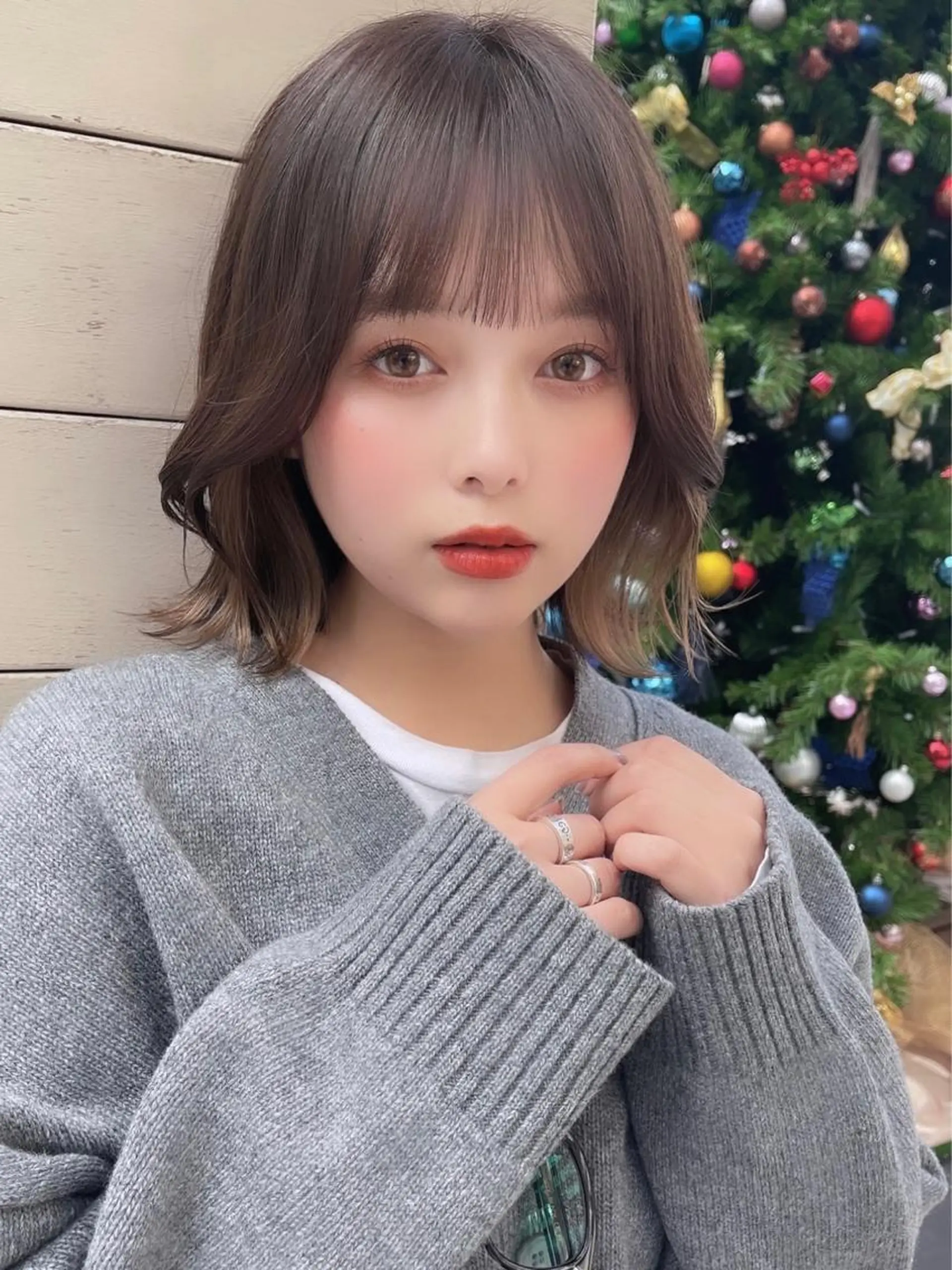 ミディアム カラー パーマ ヘアアレンジ イヤリングカラー イルミナカラー ボブ くびれヘア 髪質改善 日本一の小顔カット/ ボブ/顔周り/韓国のヘアスタイル