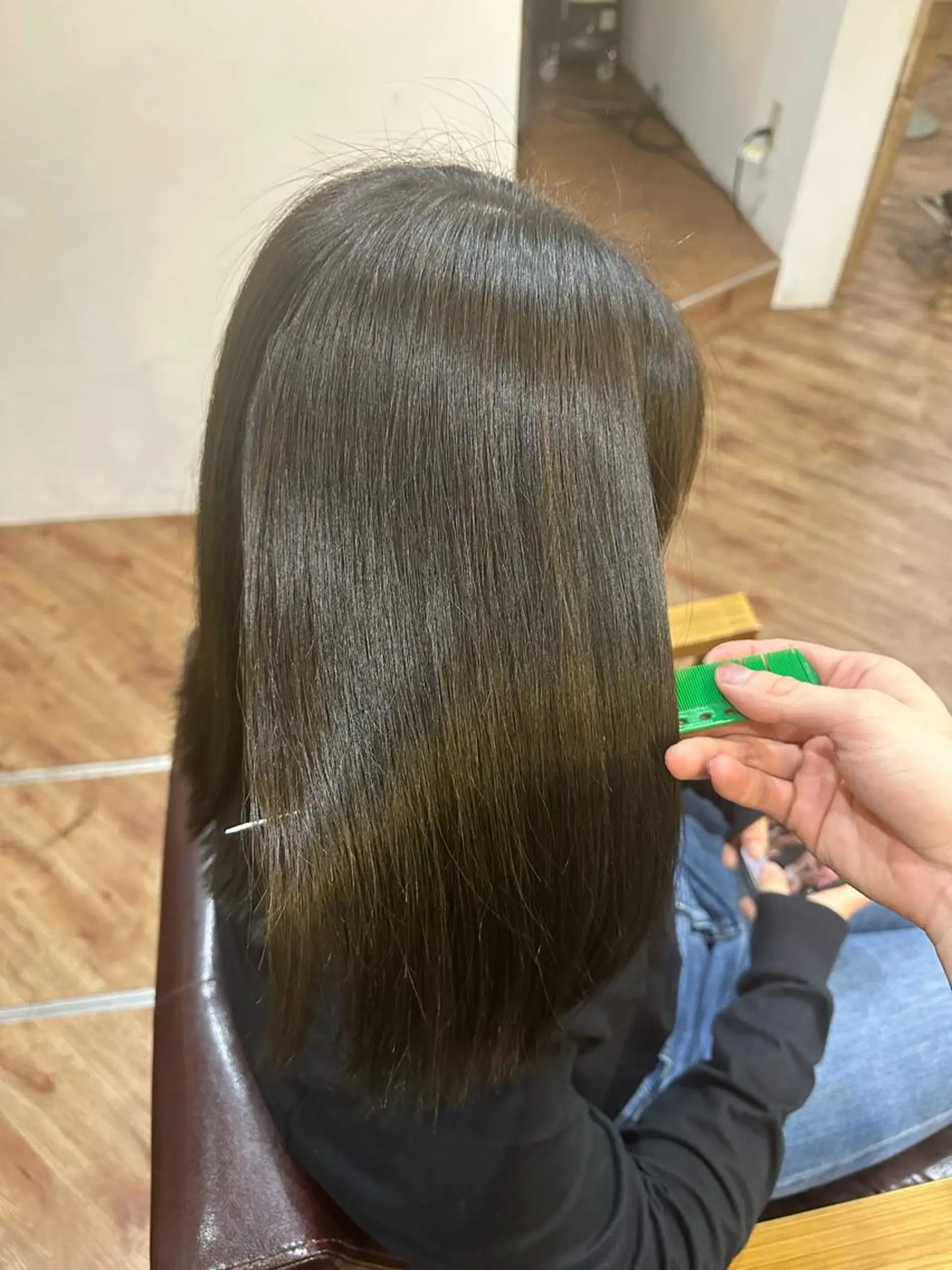 セミロング カラー パーマ ブリーチ カット ヘアカラー 縮毛矯正 トリートメント little広島所属・縮毛矯正/髪質改善 予約はリクエストからのヘアスタイル