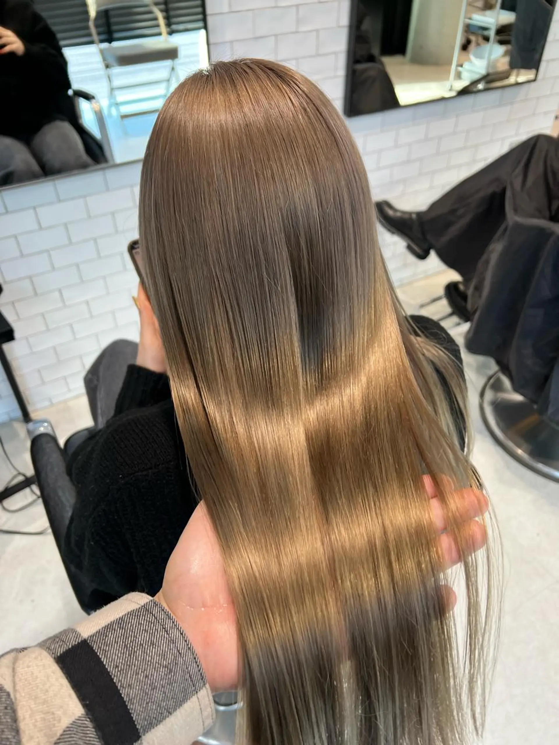 ロング カラー カット ヘアカラー トリートメント 赤みゼロ/透明感 カラー🌿KANTAのヘアスタイル