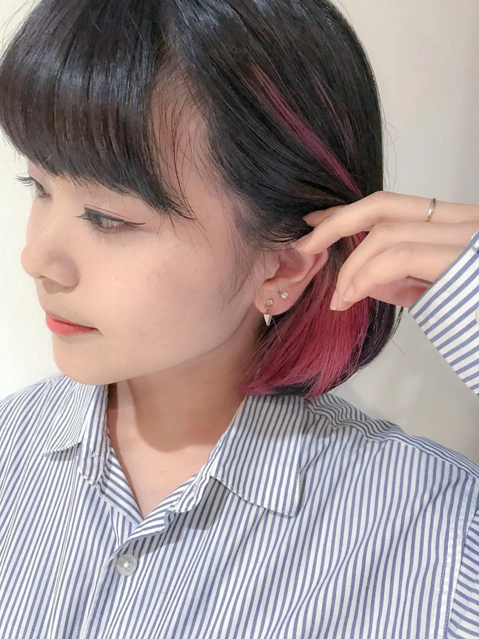 ショート カラー インナーカラー ピンクカラー カット ヘアカラー BOX mico.のヘアスタイル