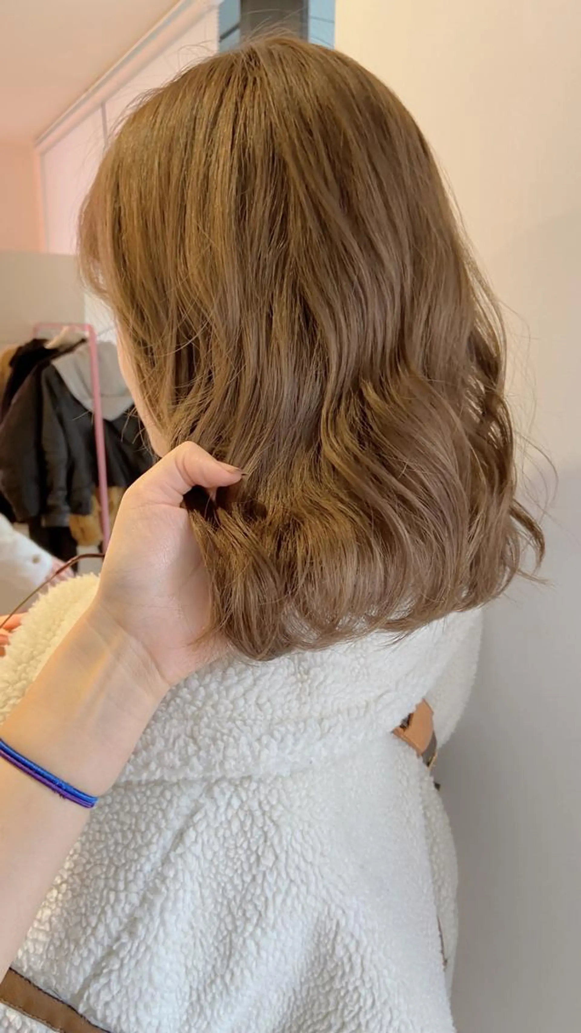 ミディアム カラー ヘアアレンジ ブリーチ 天神レイヤーカット No.1💖マユカのヘアスタイル