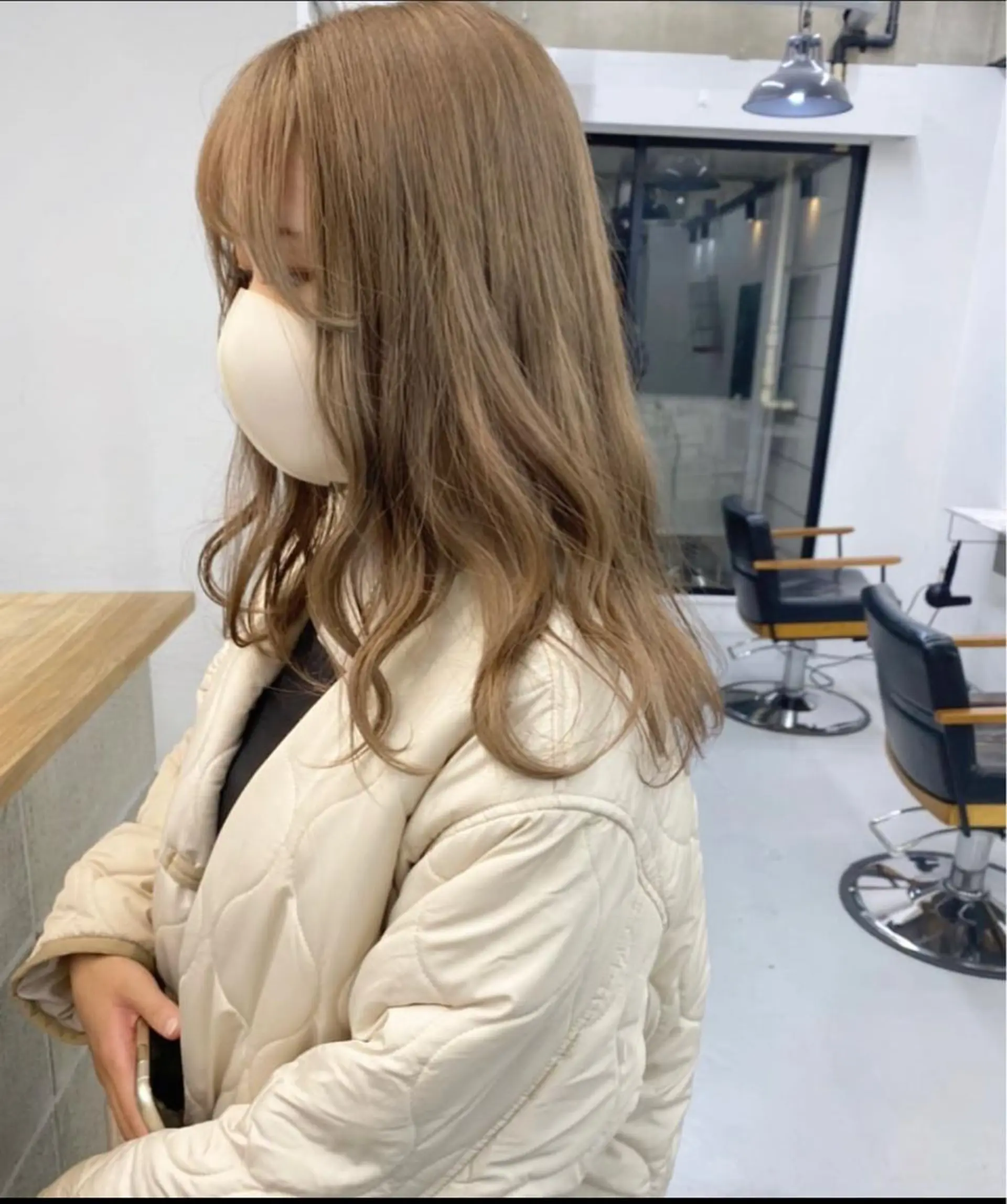 セミロング カラー スパイキーショート パーマ　具志堅　太志のヘアスタイル