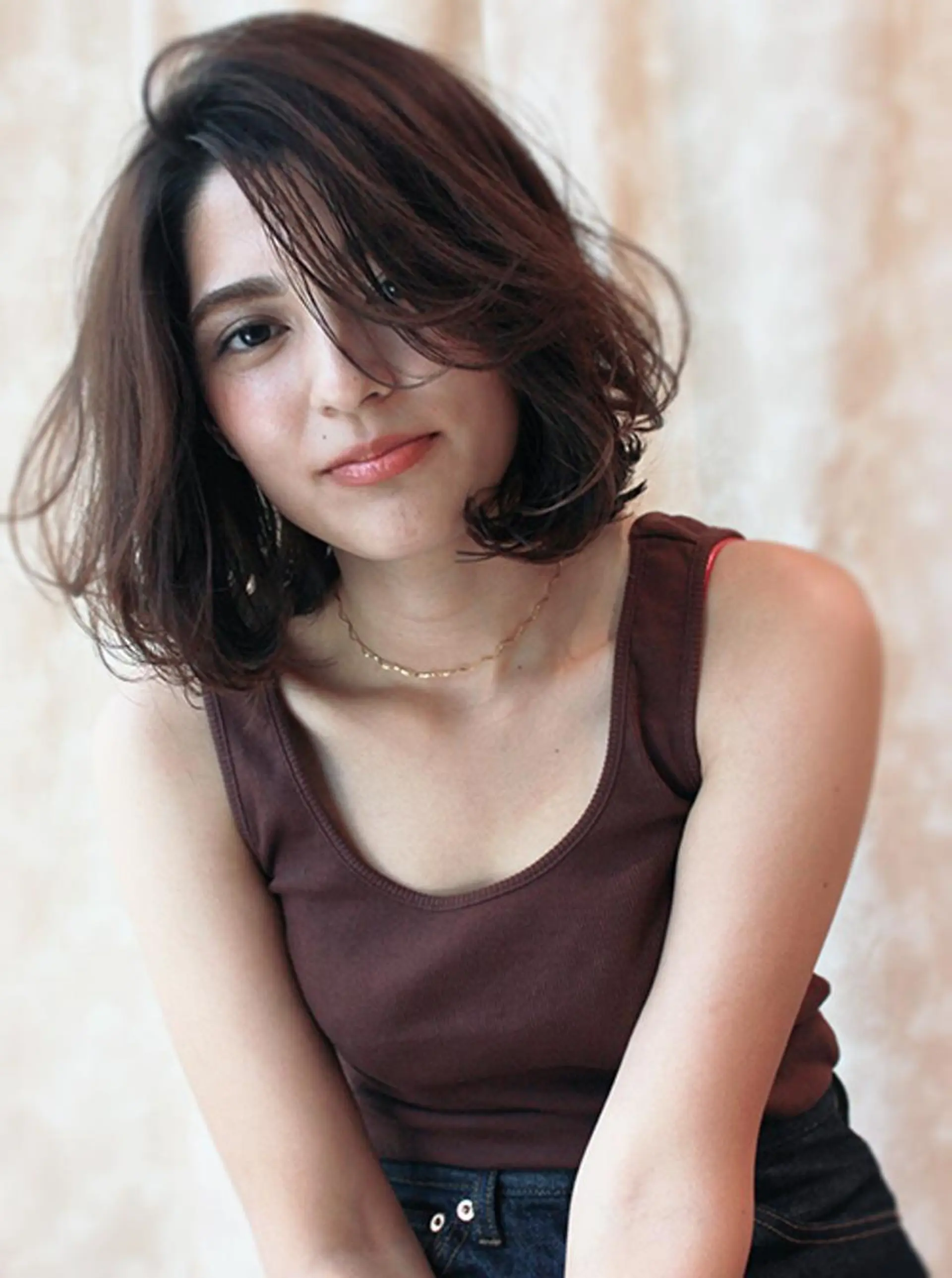 ミディアム ボブ 菅野 恵のヘアスタイル