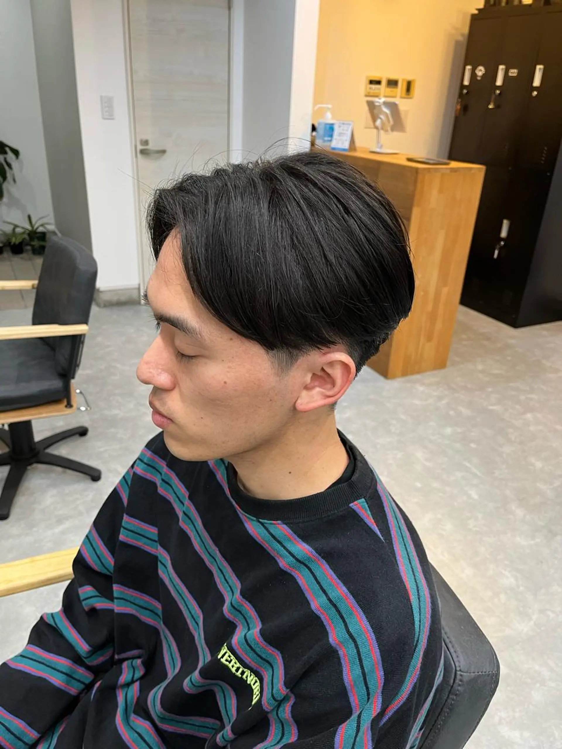 メンズ センターパート FeU【フゥ】所属・メンズパーマ WATARUのヘアスタイル