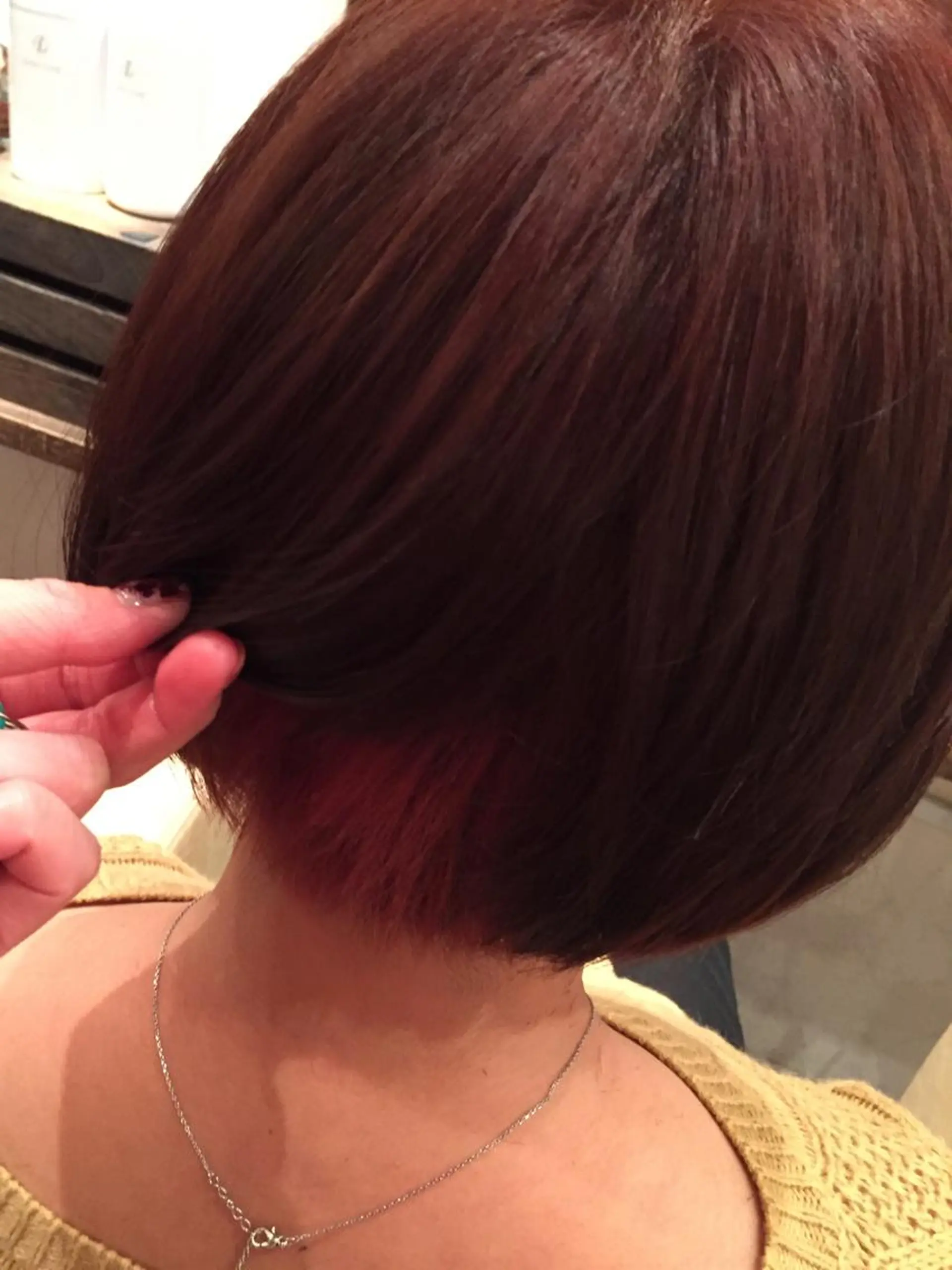 ショート カラー インナーカラー いしだ みさきのヘアスタイル