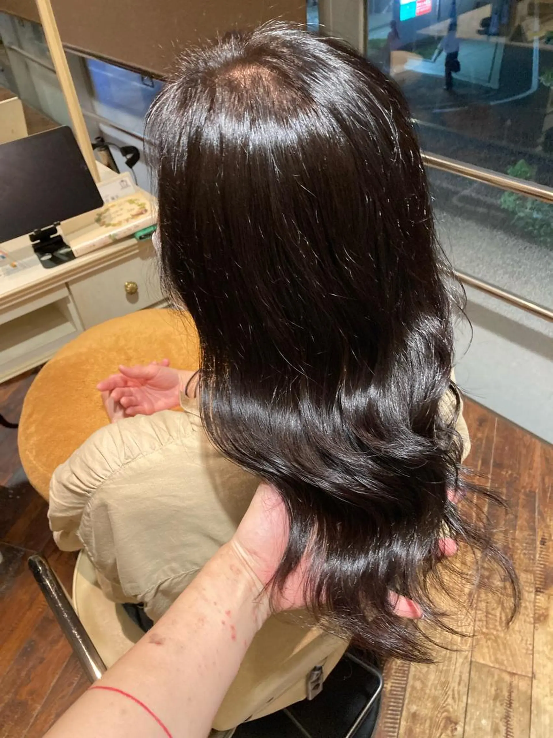 ロング カラー ヘアアレンジ 曲がる縮毛矯正 LIBER 　岩名のヘアスタイル