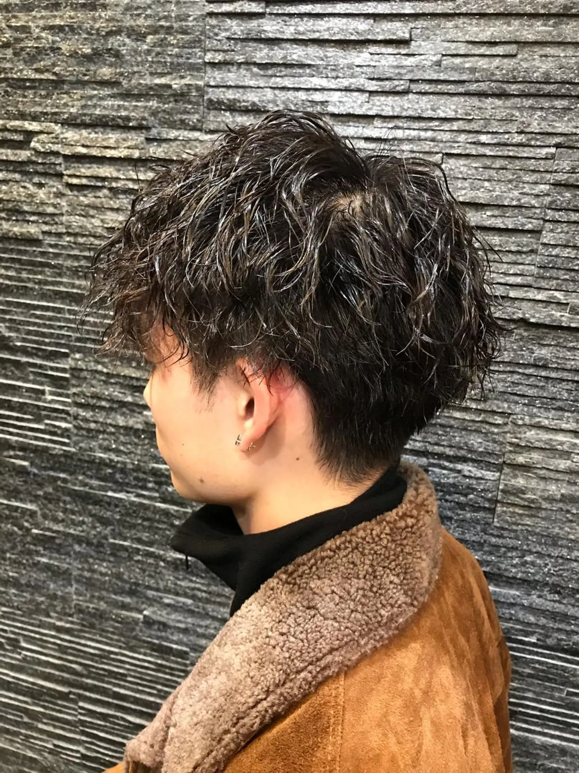 ショート パーマ メンズ メンズパーマ ツーブロック スパイラルパーマ 野川 純麗のヘアスタイル