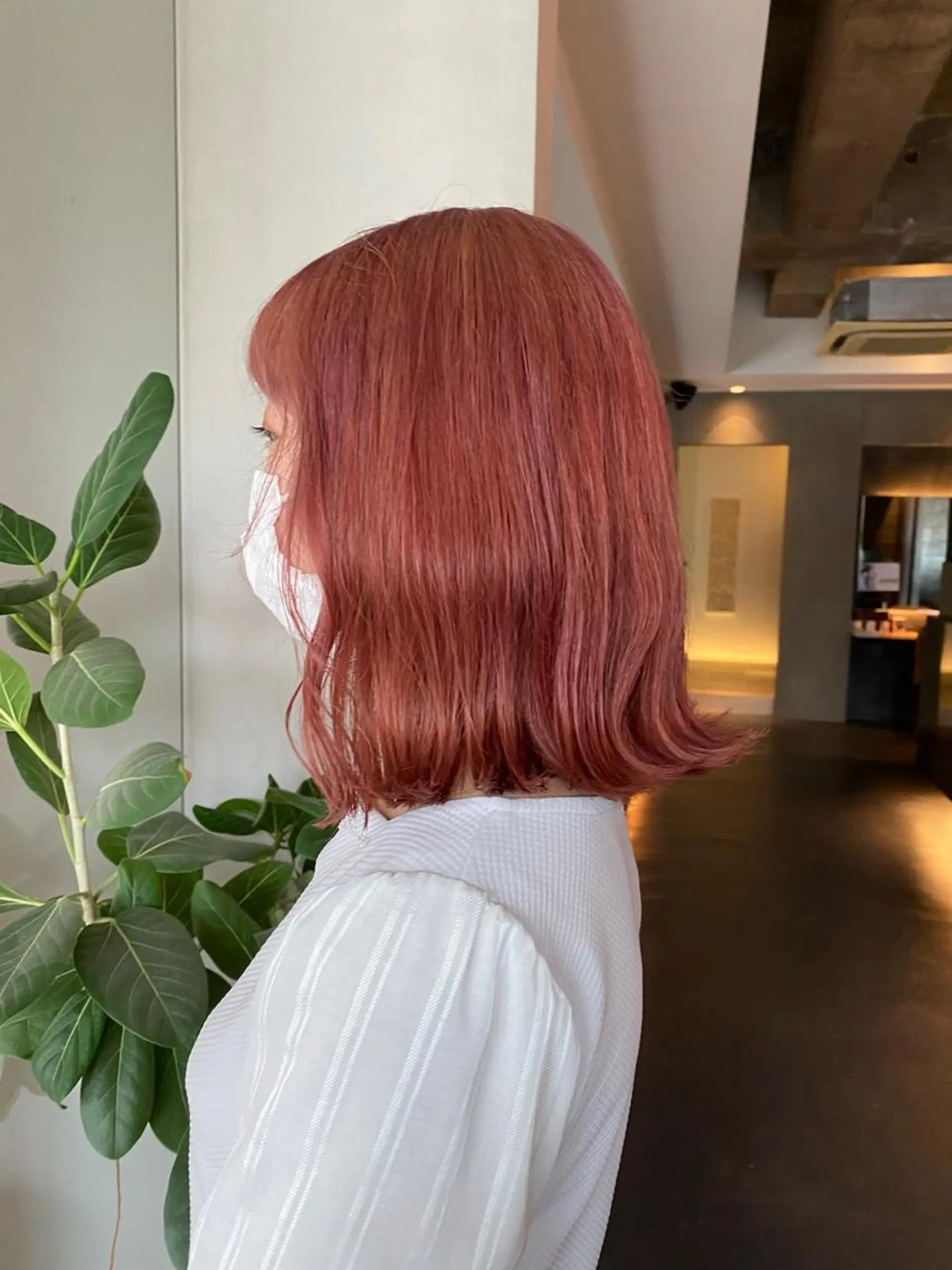 ミディアム カラー 中井 一葉のヘアスタイル