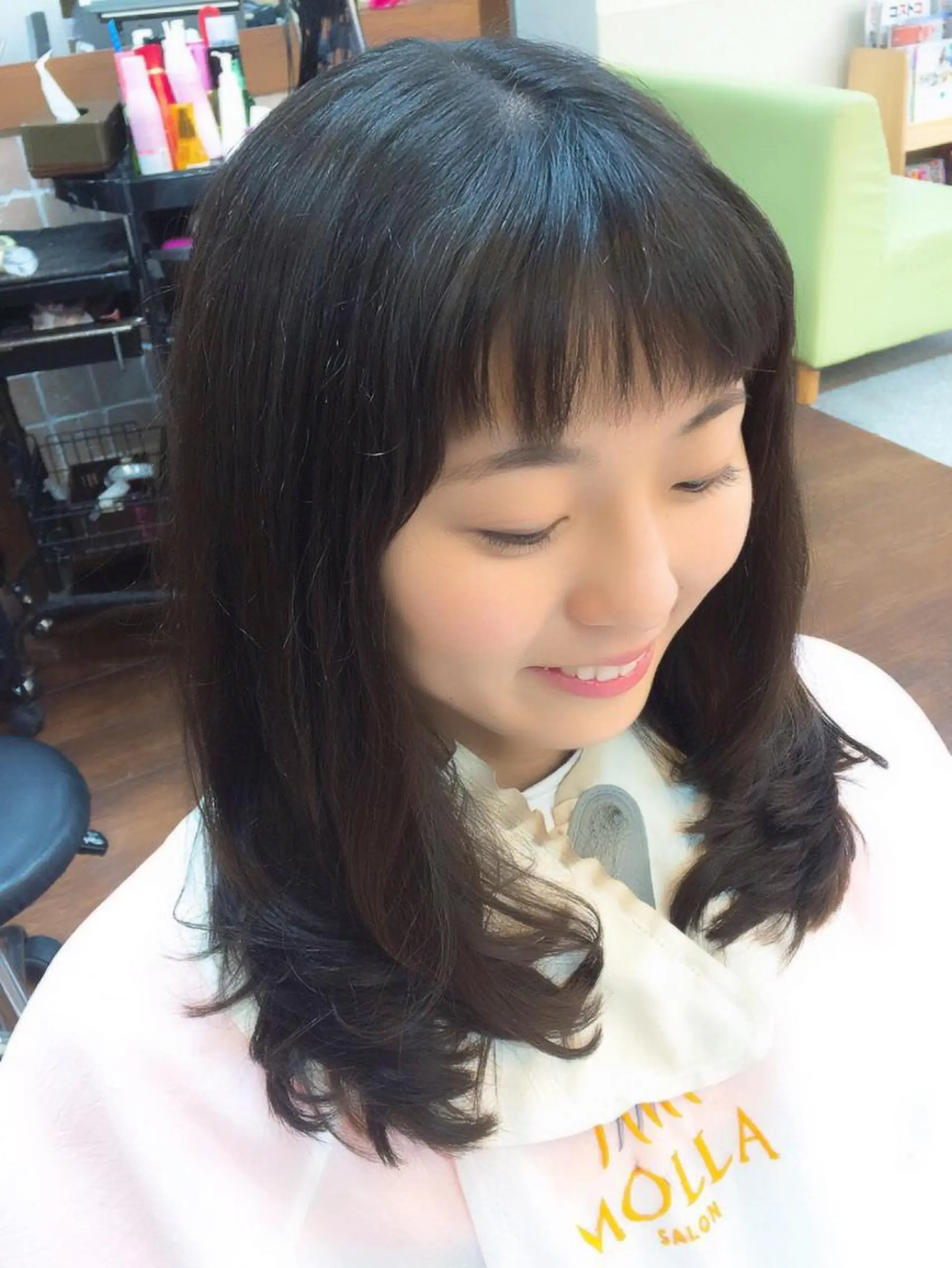 ミディアム 大野 まゆのヘアスタイル