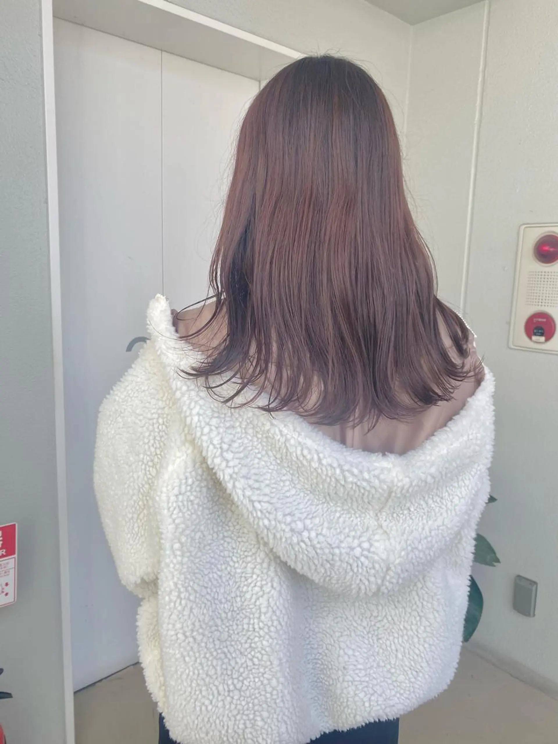 ロング カラー ヘアアレンジ 赤み消しグレージュ 🫒ｒｅｏｎのヘアスタイル