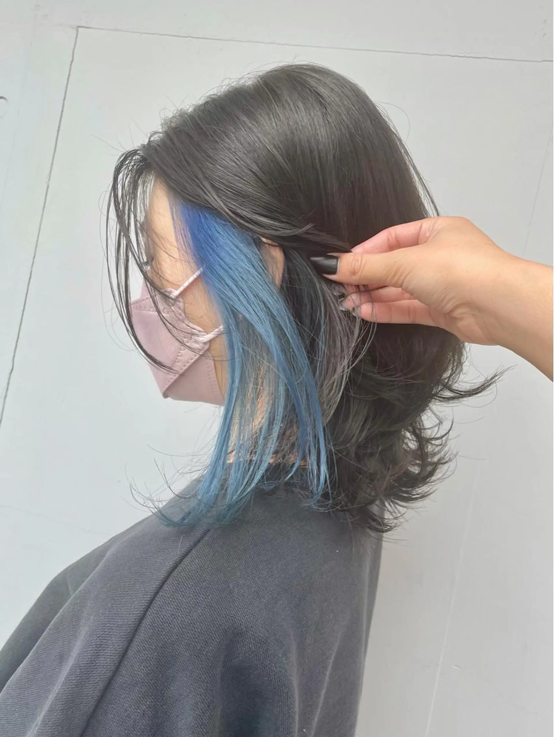 ミディアム カラー アディクシーカラー ブリーチ ブルーカラー ケアブリーチ ダブルカラー カット ヘアカラー トリートメント もにか🌞原宿/渋谷 🌝ブリーチカラーのヘアスタイル