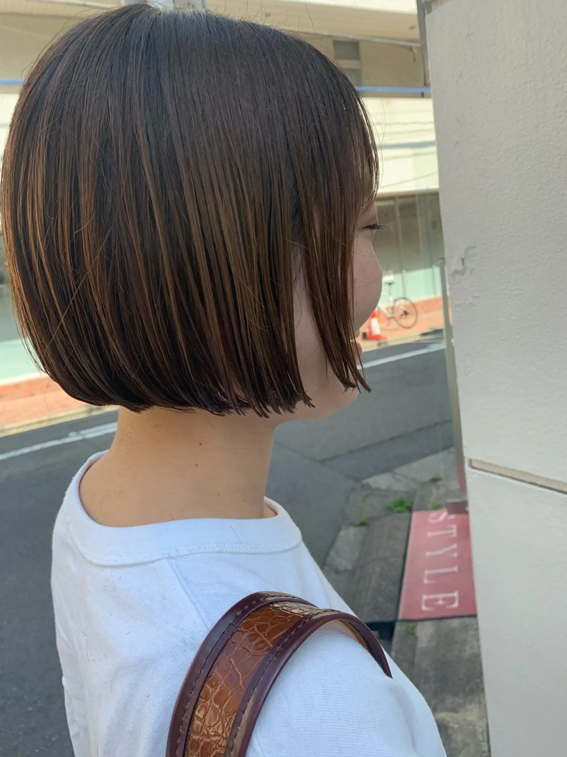 ショート カラー ヘアアレンジ SALOWIN藤沢店所属・サナ🌱 切りっぱなしボブのヘアスタイル