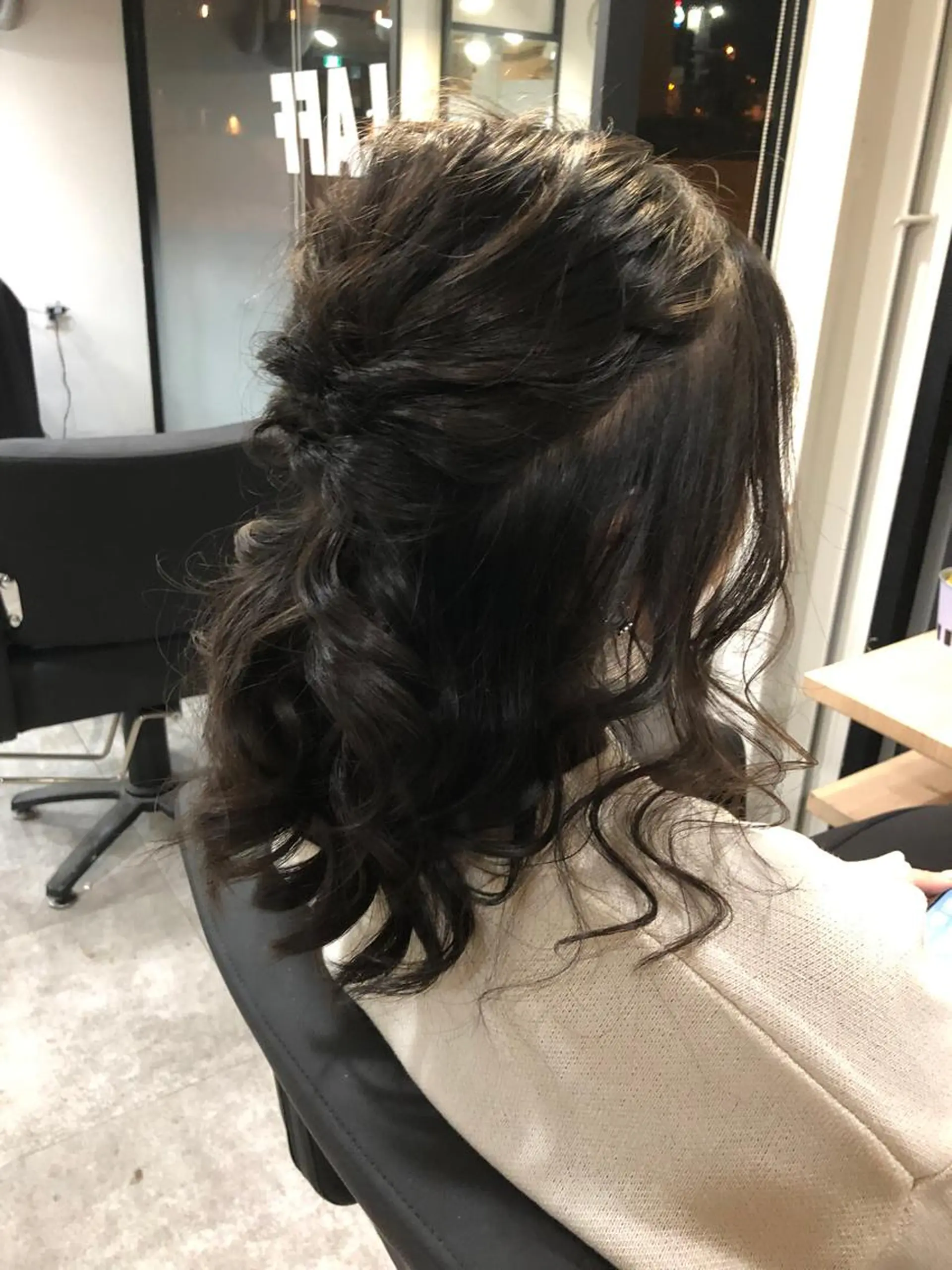 ミディアム カラー ヘアアレンジ ハーフアップ レイヤー/エクステ alpha下妻のヘアスタイル