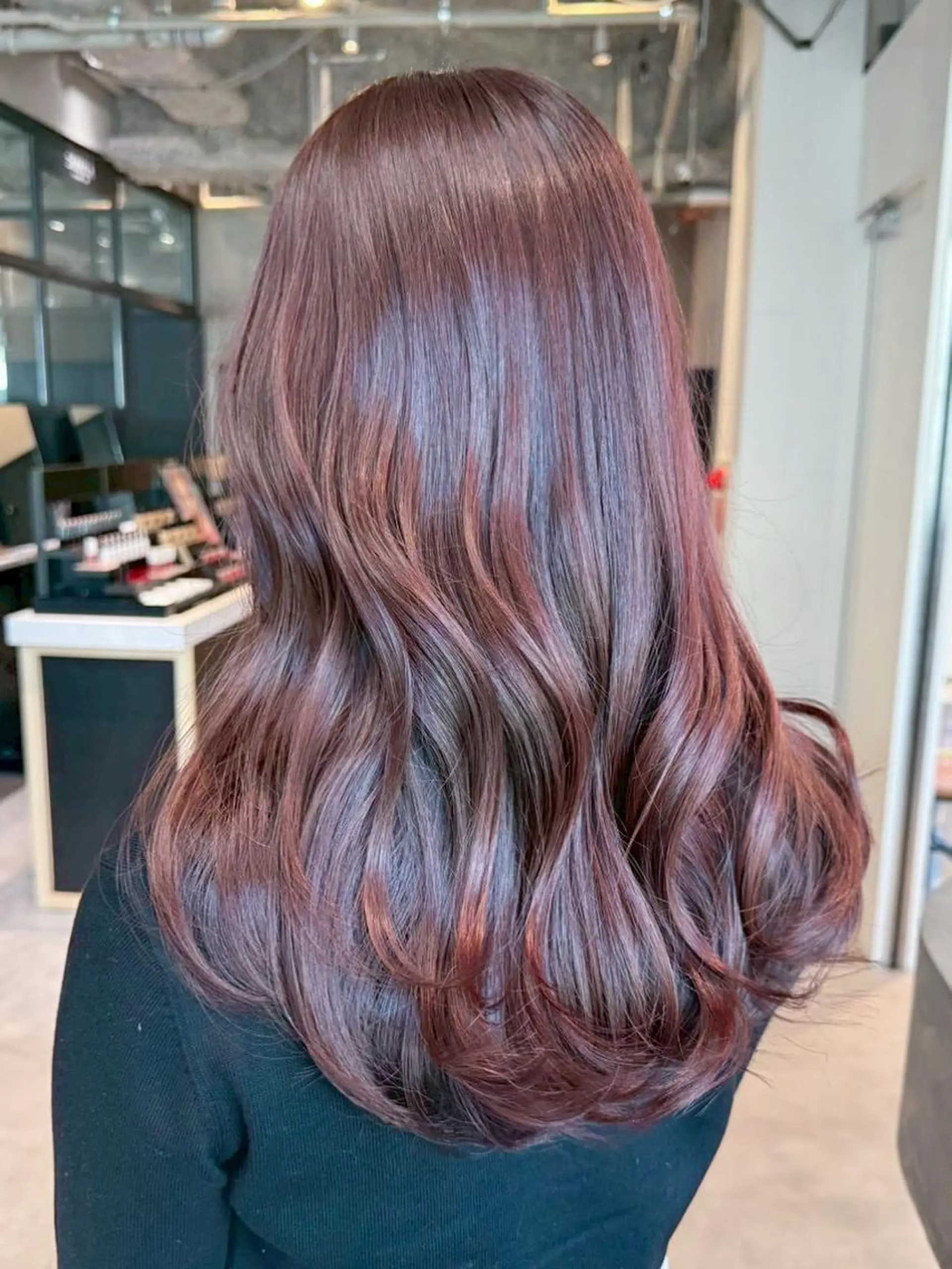 カラー セミロング くびれヘア 顔まわりレイヤー 顔周りカット 韓国風ヘア レイヤーカット カット ヘアカラー トリートメント ITbyALBUM 下北沢店のヘアスタイル