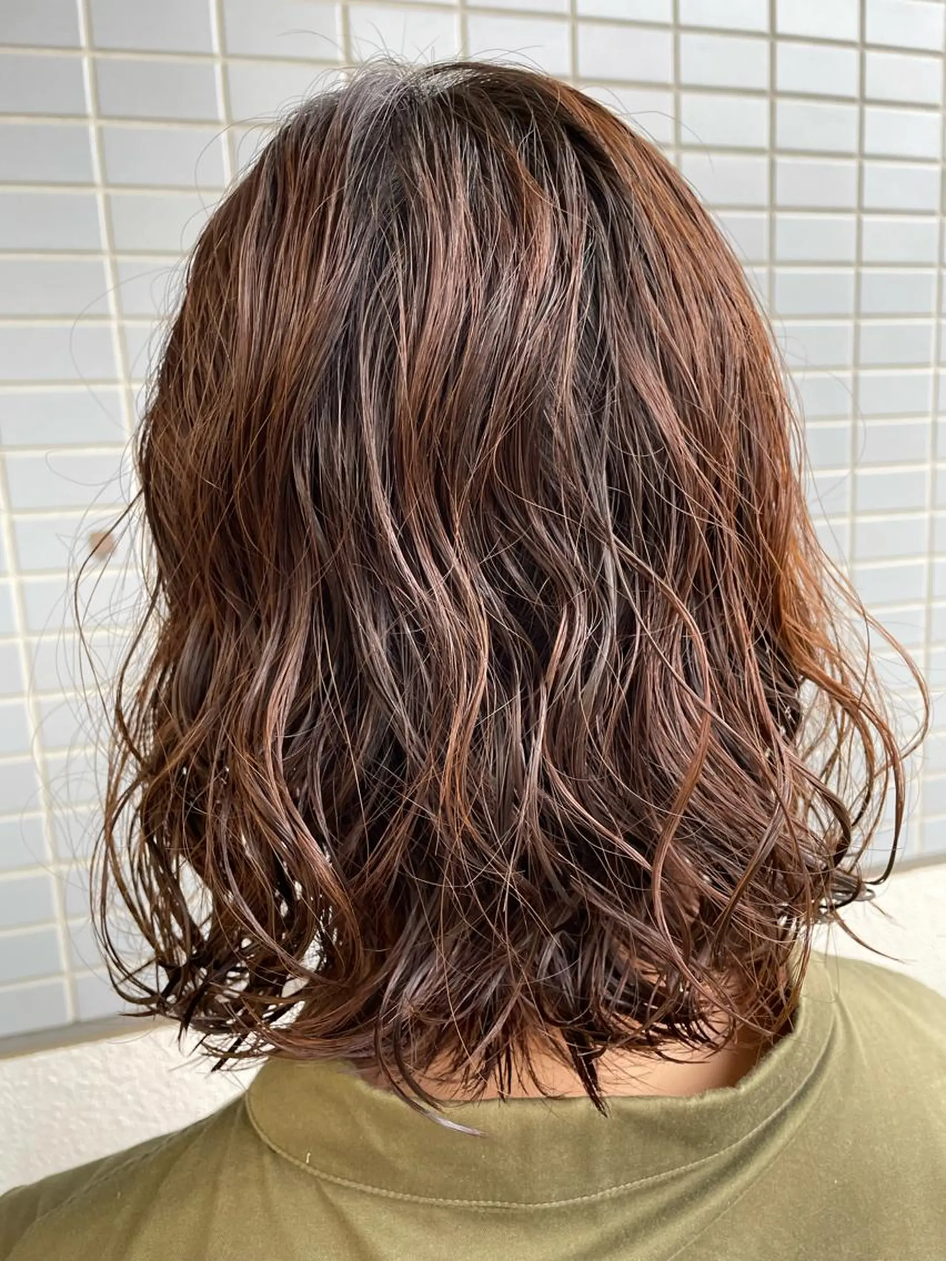 ミディアム パーマ ボブ/インナーカラー /眉毛/Miyuのヘアスタイル