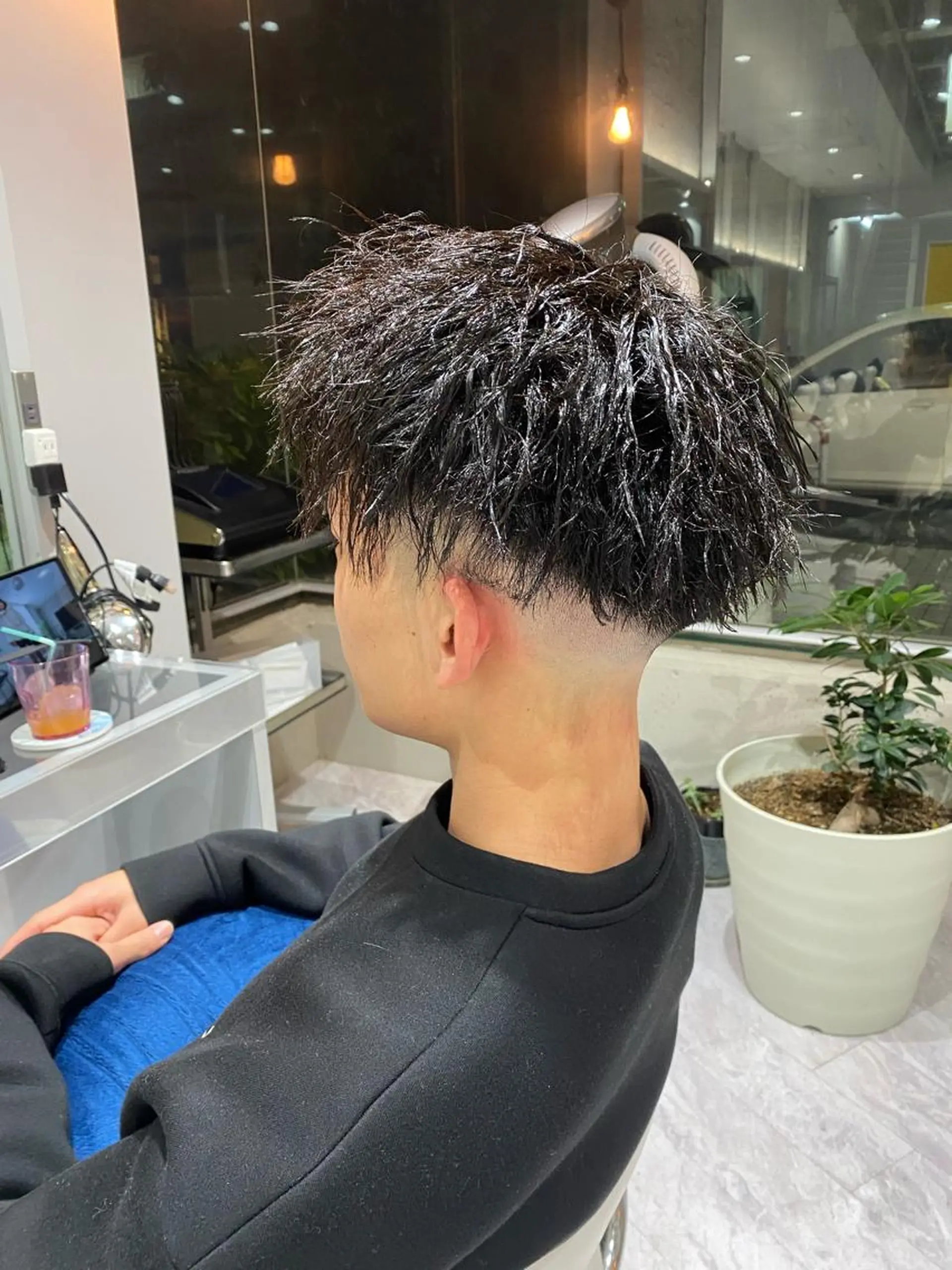 ショート パーマ メンズ フェードカット メンズパーマ スキンフェード メンズツイストパーマ ツイストパーマ Riganuts王子 Hayato✂︎のヘアスタイル
