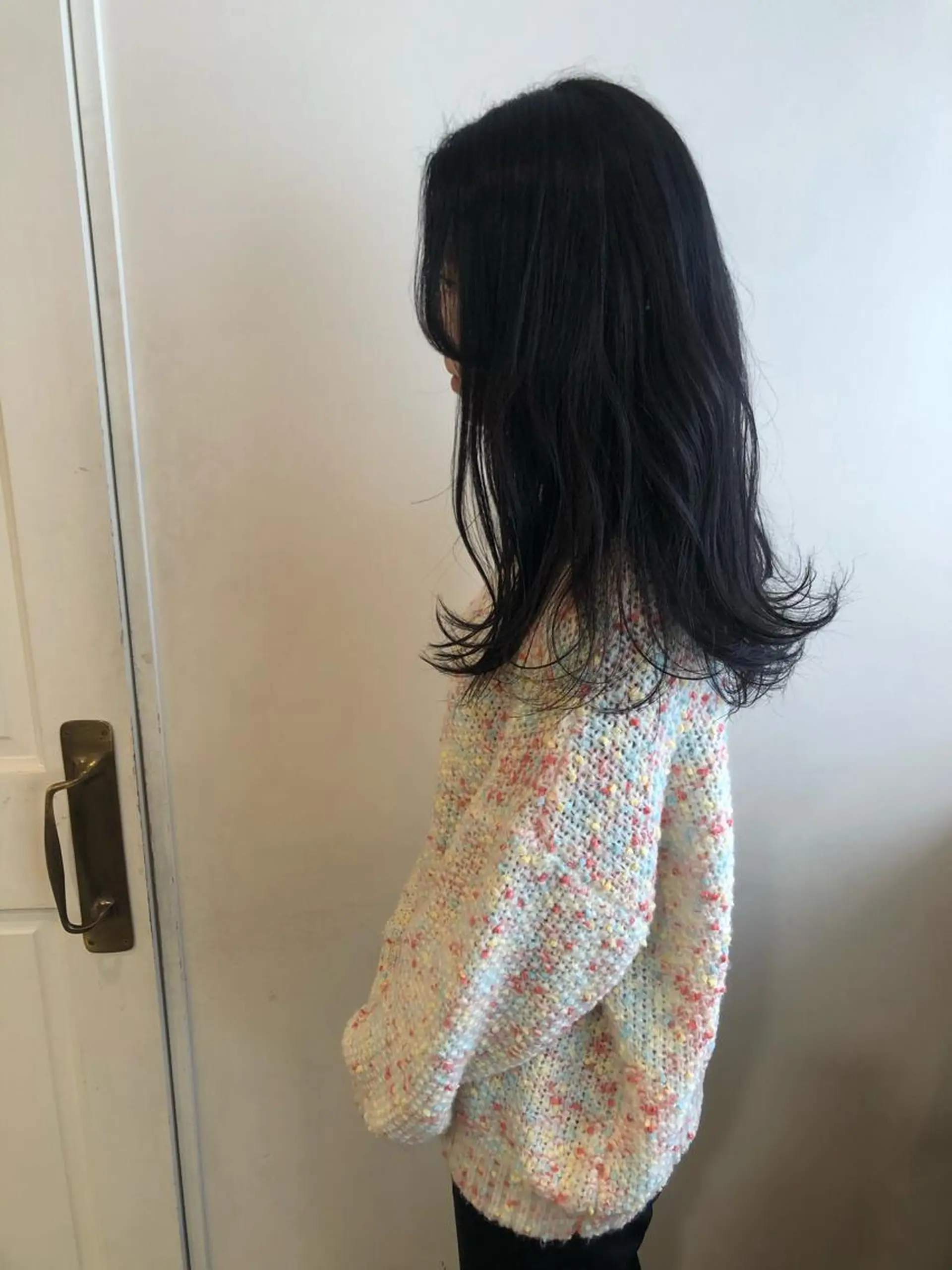 セミロング カラー カット ヘアカラー トリートメント MIOベージュカラー 柔らかいカラーのヘアスタイル