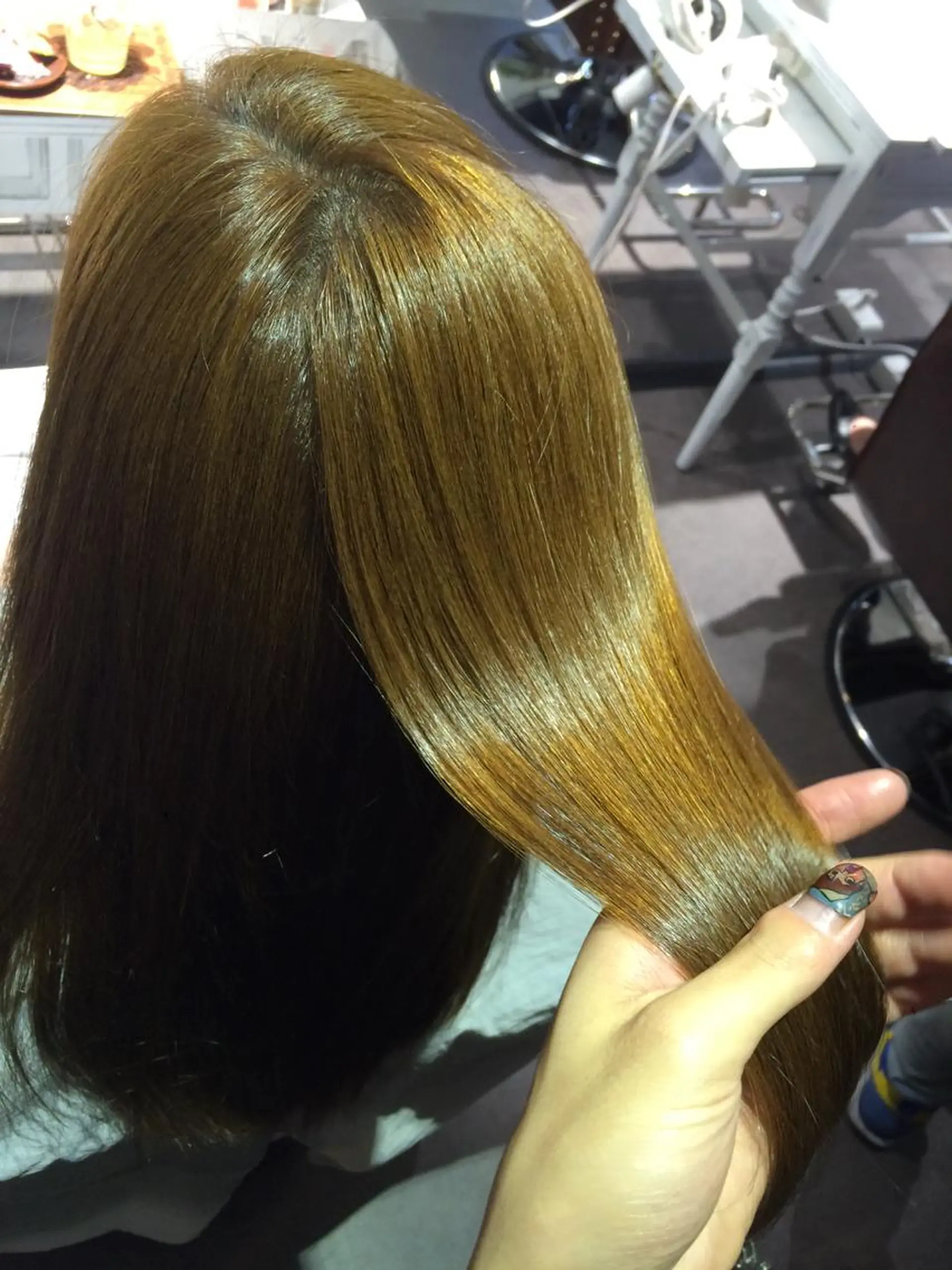 ロング カラー CHAINON 近鉄奈良店のヘアスタイル