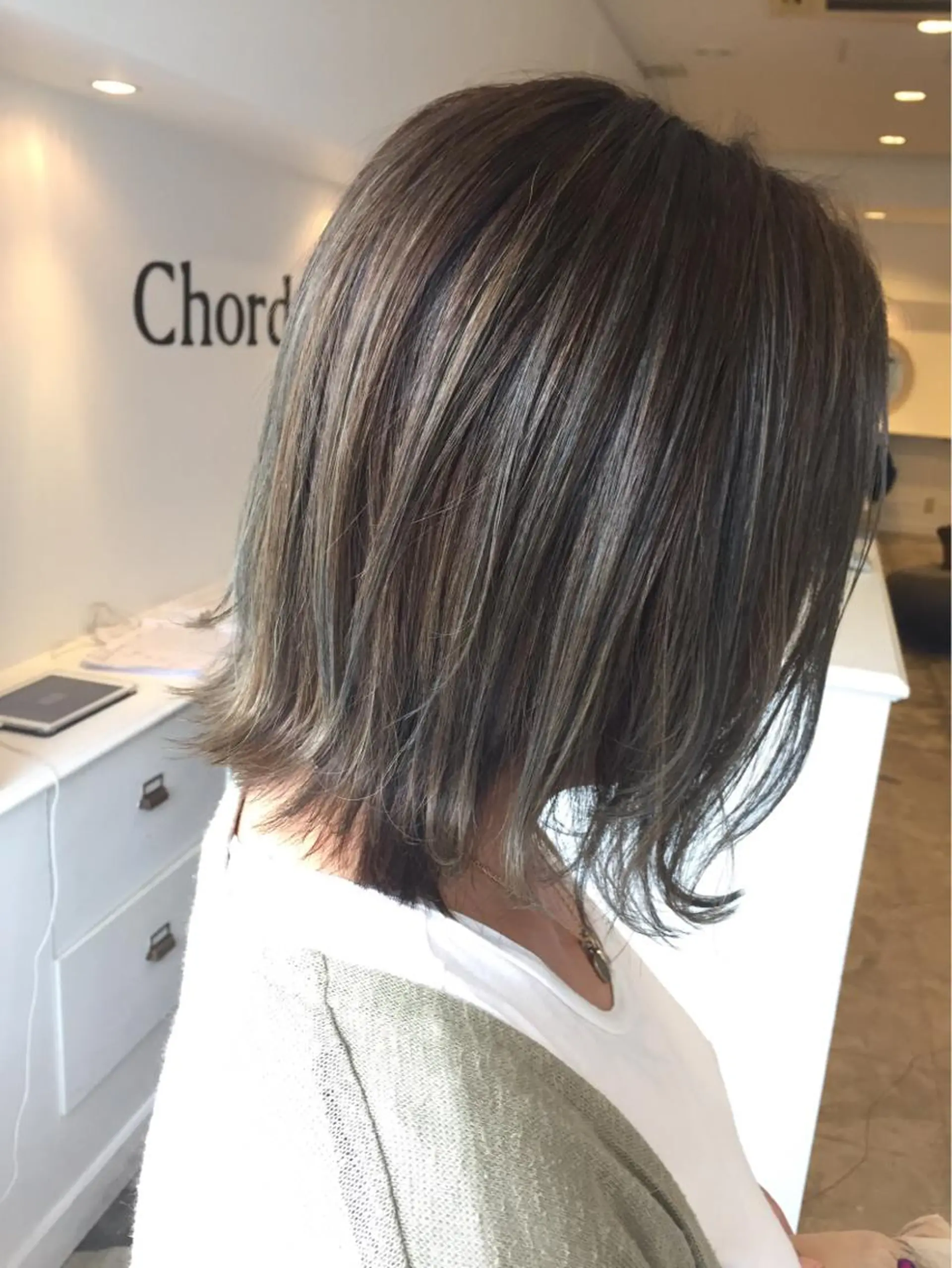 ミディアム ボブ/ハイトーン 福生Radix 下田のヘアスタイル