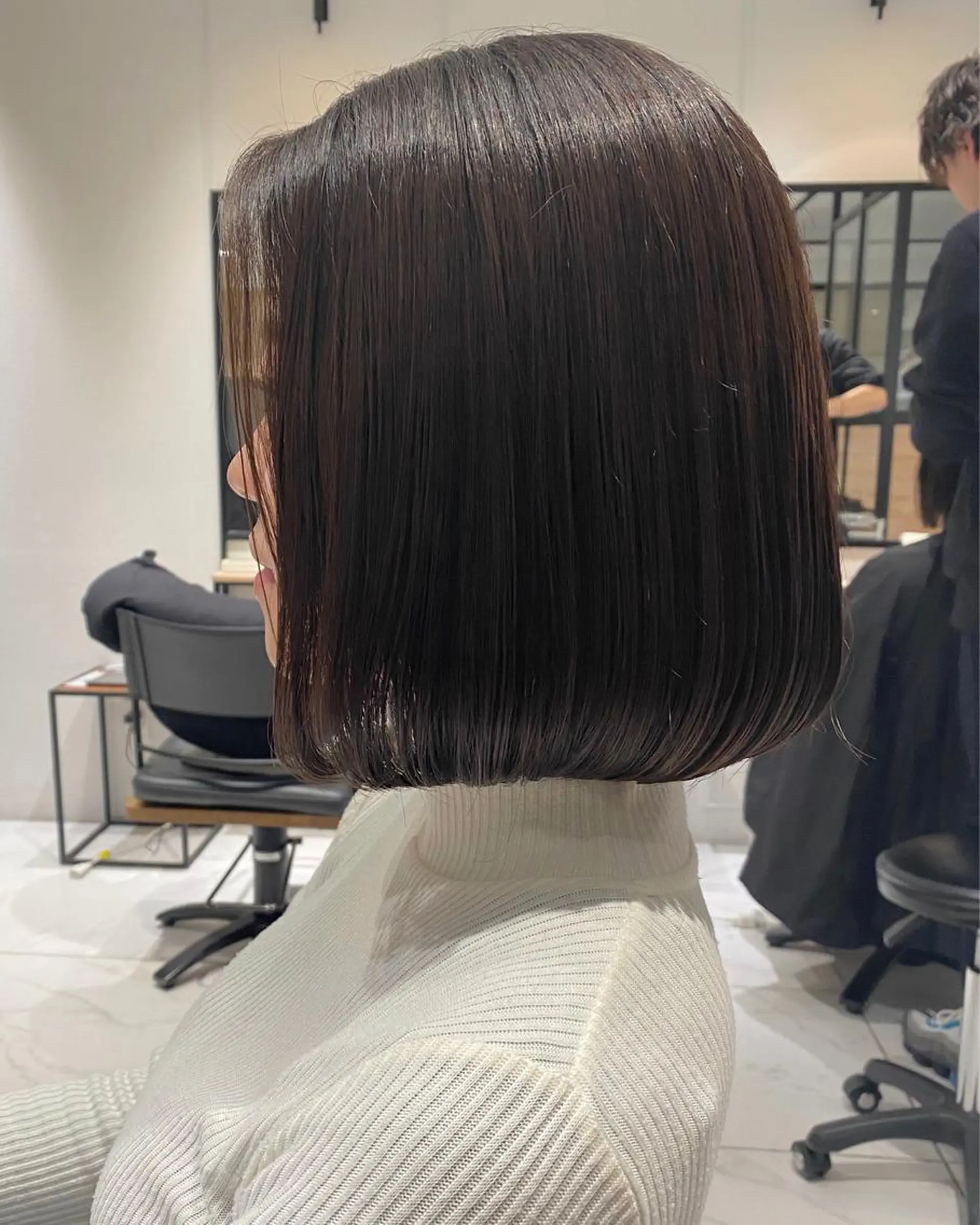 ミディアム ボブ 艶レイヤー/艶髪矯正 /ケラトリ/石井のヘアスタイル