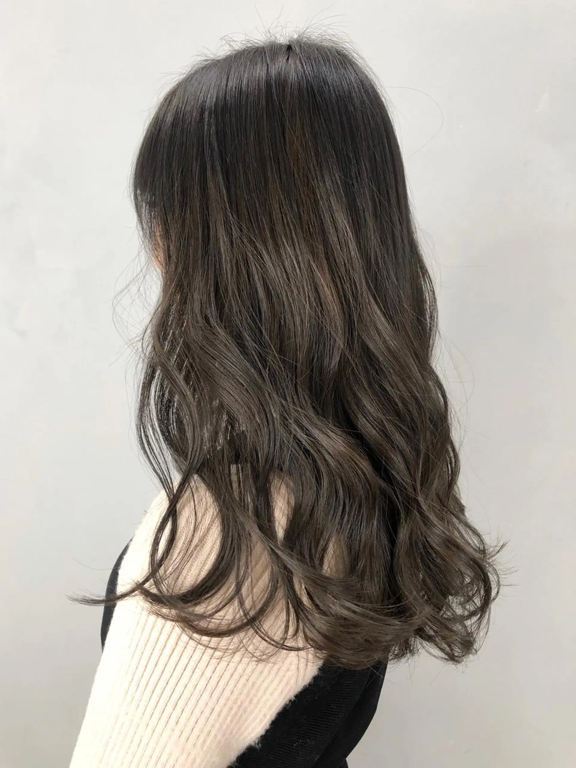 セミロング カラー パーマ ヘアアレンジ グレージュ ITbyALBUM 中野店のヘアスタイル