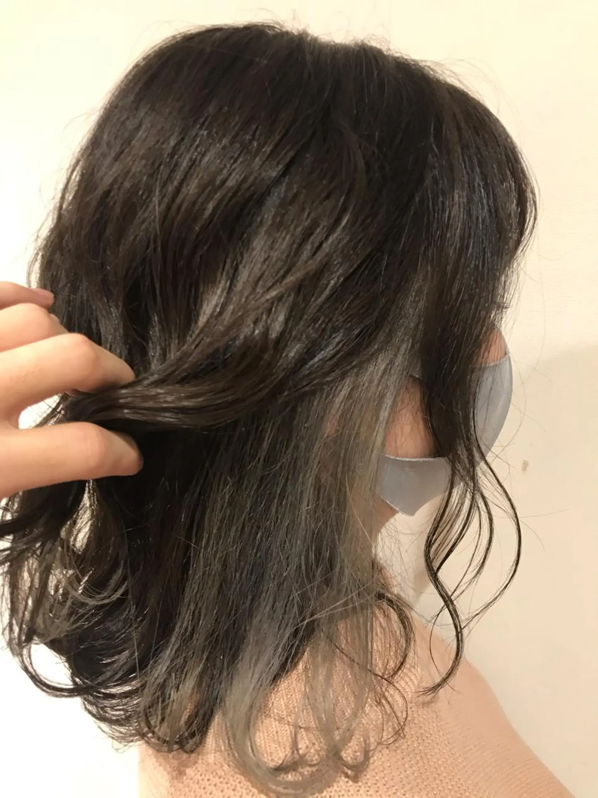 ミディアム カラー グレージュ シルバー シルバーグレージュ 限定クーポン 💕大量更新ブリーチのヘアスタイル