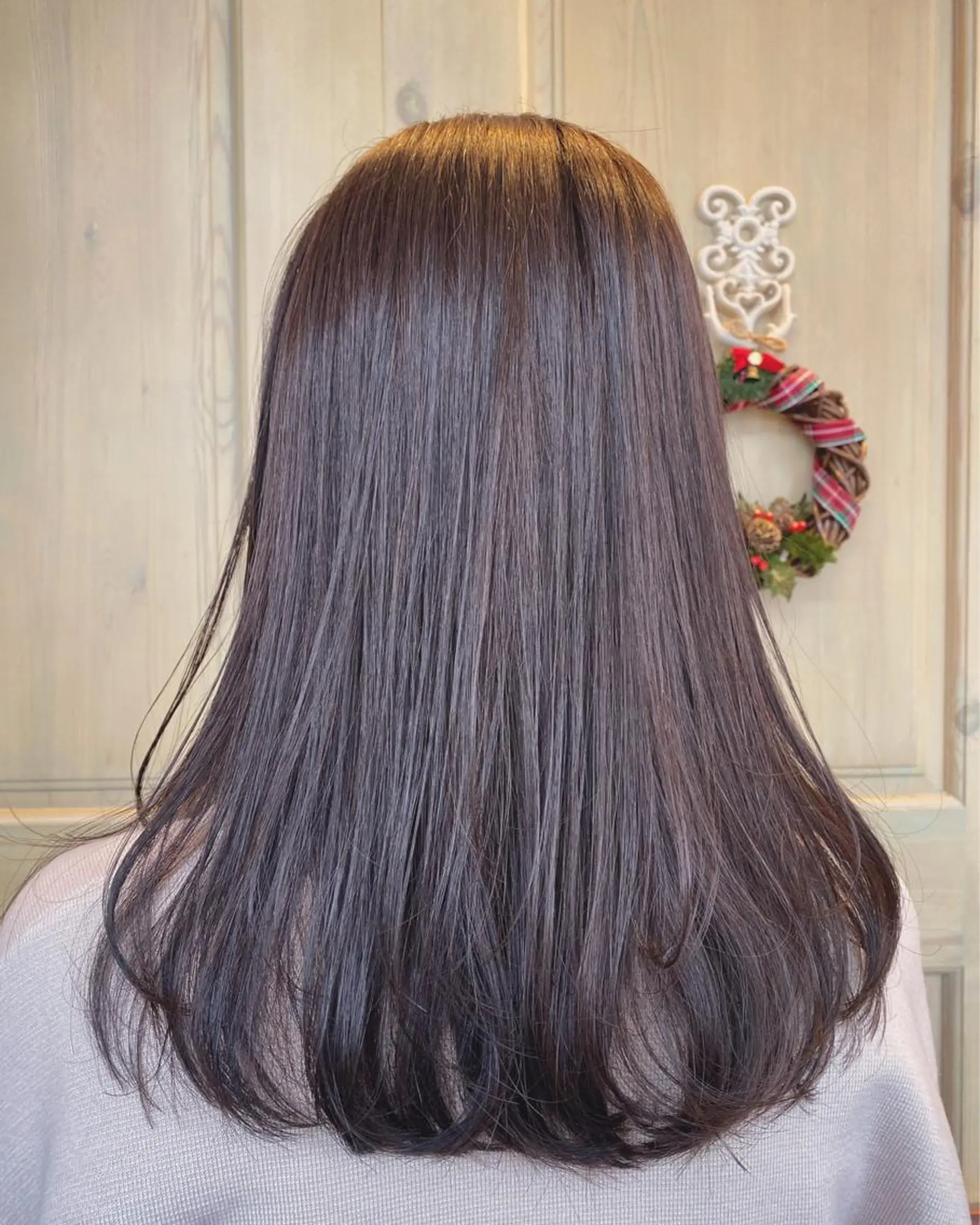 セミロング カット ヘアカラー トリートメント レイヤーカット/ 根本瑠実のヘアスタイル